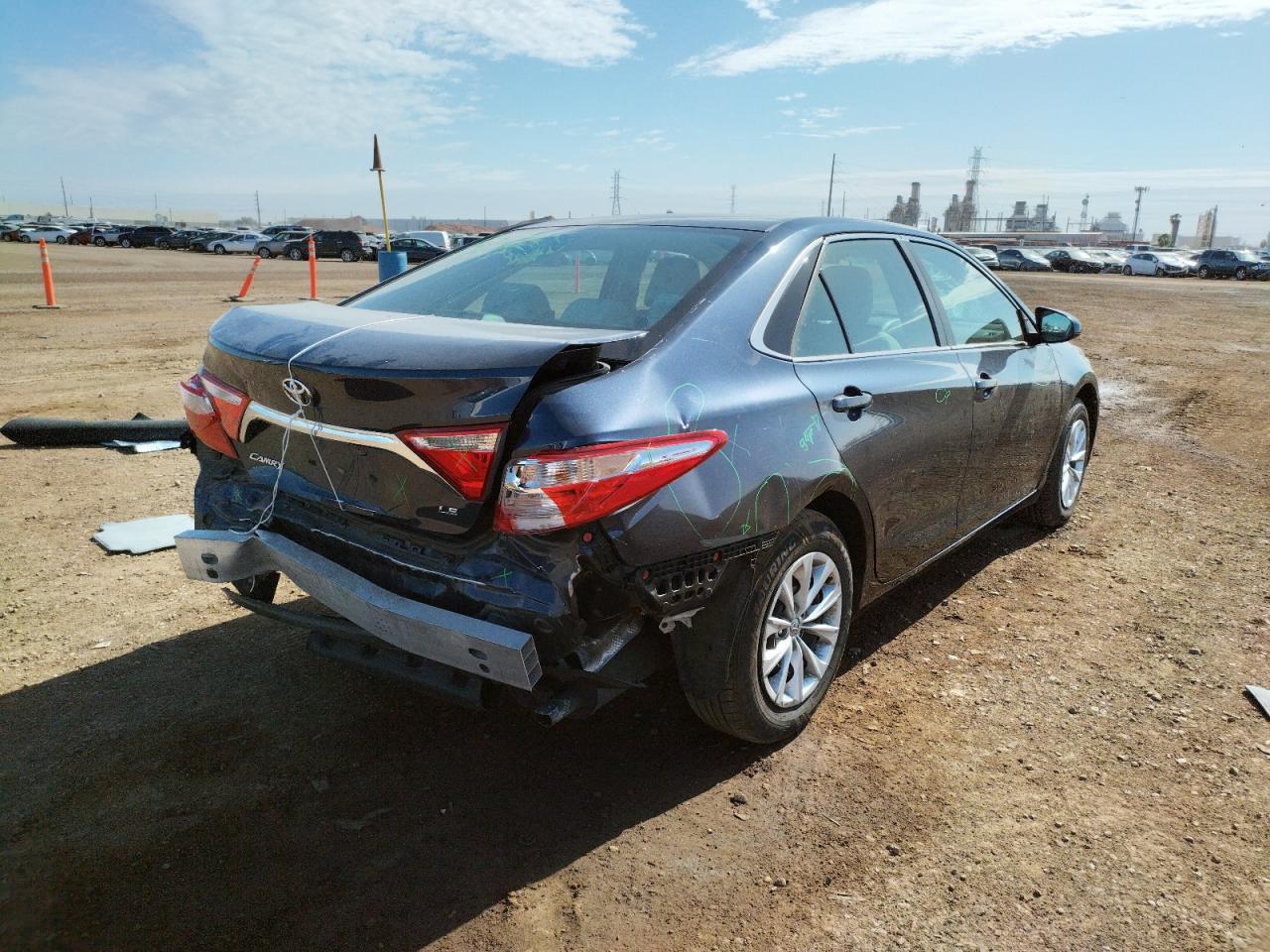 Photo 4 from auction – 2016 TOYOTA CAMRY LE with VIN 4T4BF1FK7GR565209