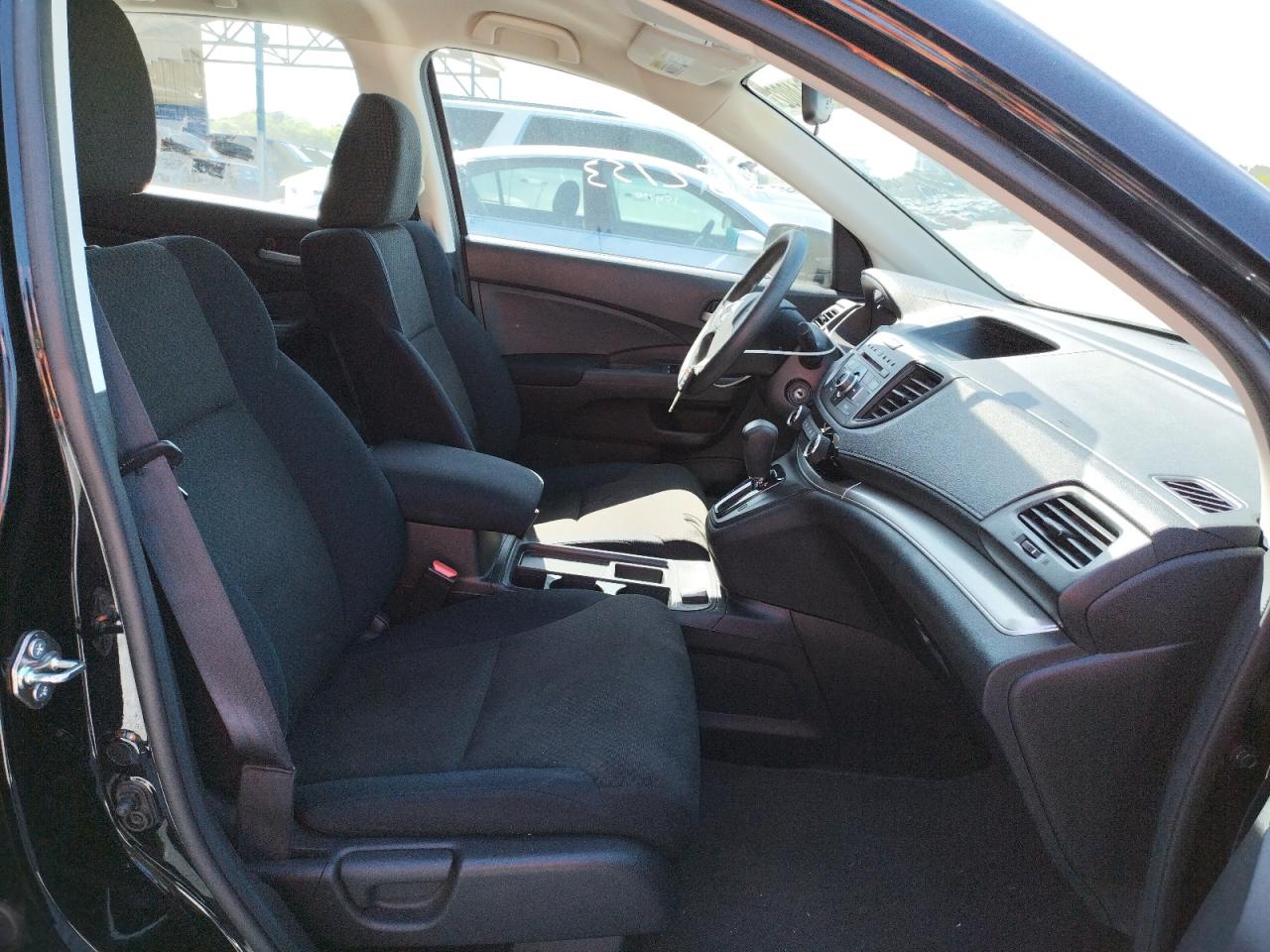 Photo 5 from auction – 2016 HONDA CR-V LX with VIN 2HKRM3H31GH547528