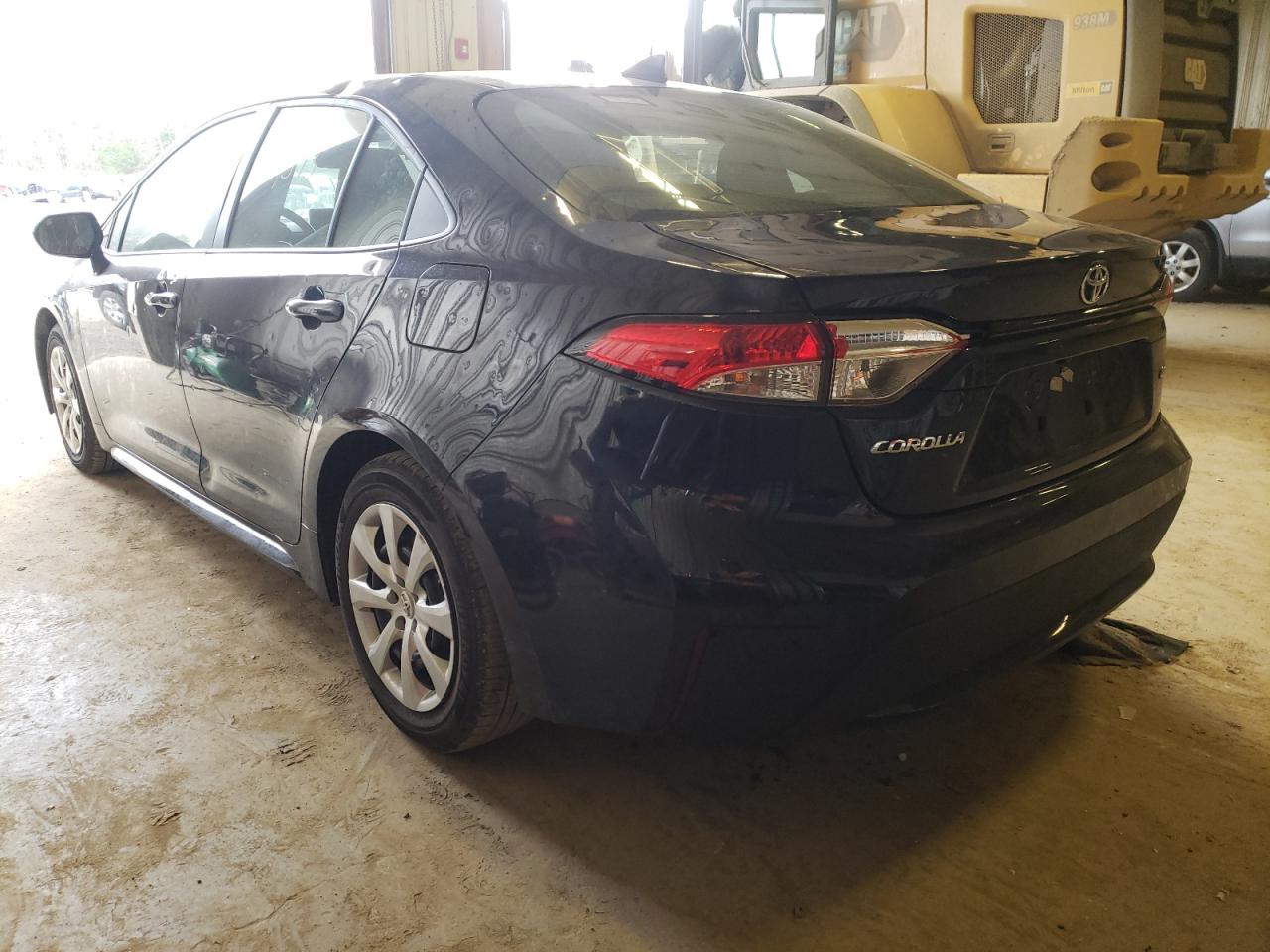 Photo 3 from auction – 2021 TOYOTA COROLLA LE with VIN 5YFEPMAE8MP217410