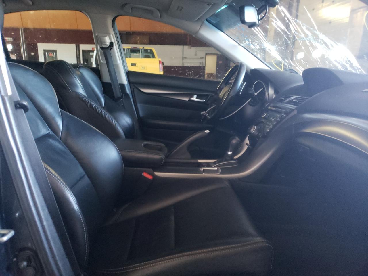 Photo 5 from auction – 2012 ACURA TL with VIN 19UUA9F52CA010681