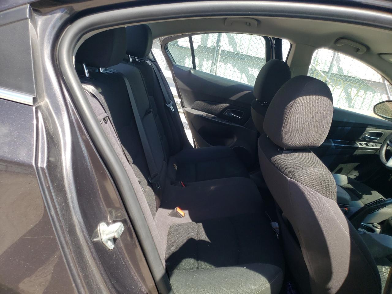 Photo 6 from auction – 2014 CHEVROLET CRUZE LT with VIN 1G1PC5SB4E7286671