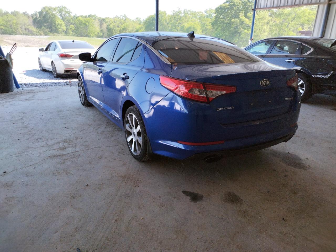 Photo 3 from auction – 2013 KIA OPTIMA SX with VIN 5XXGR4A61DG104175