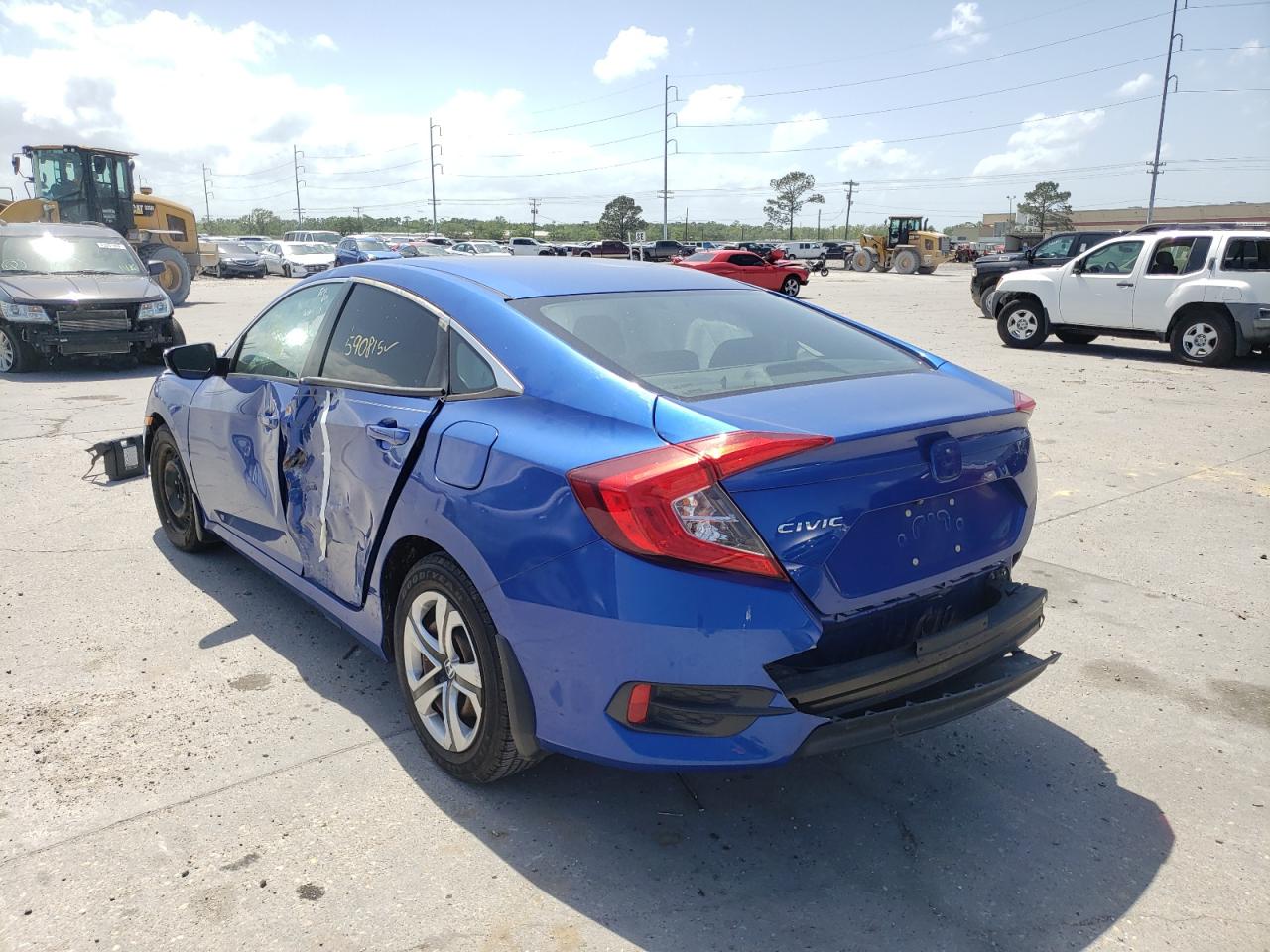Photo 3 from auction – 2017 HONDA CIVIC LX with VIN 2HGFC2F51HH513170