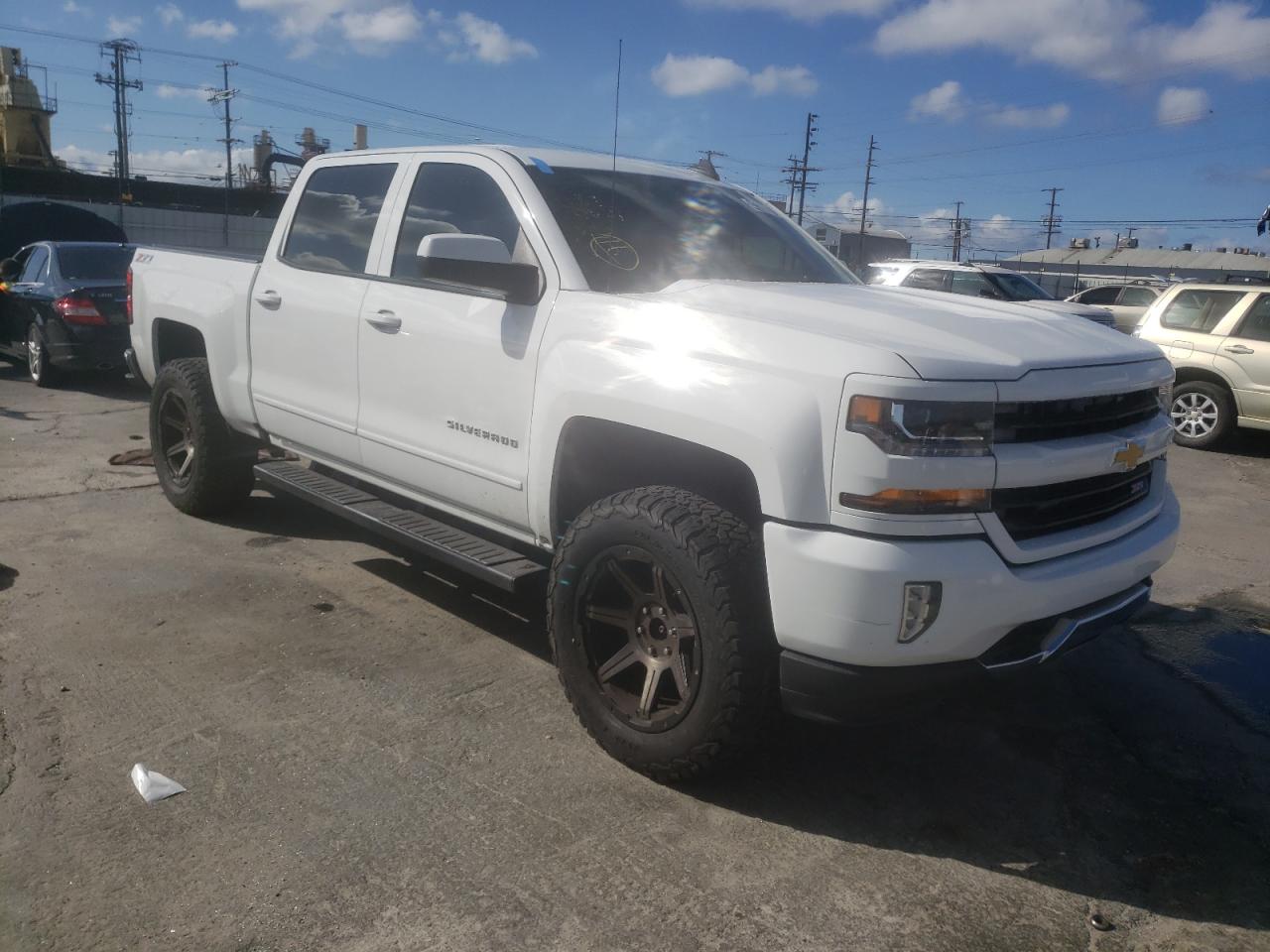 CHEVROLET SILVERADO 2016 z numerem VIN 3GCUKREC6GG155158 - Zdjęcie z aukcji