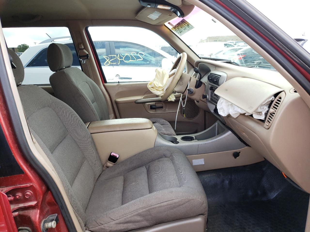 Photo 5 from auction – 2001 FORD EXPLORER S with VIN 1FMZU67E01UC97678