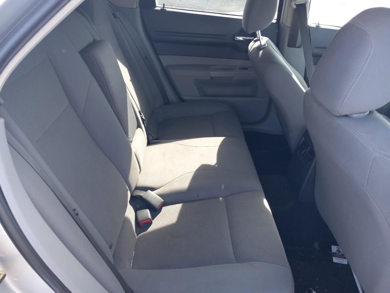 Photo 6 from auction – 2006 DODGE MAGNUM SE with VIN 2D4FV47T86H539668