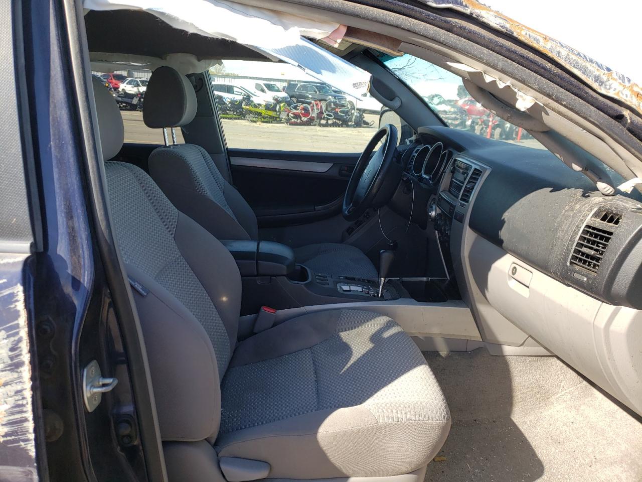 Photo 5 from auction – 2009 TOYOTA 4RUNNER SR with VIN JTEBU14R99K037556