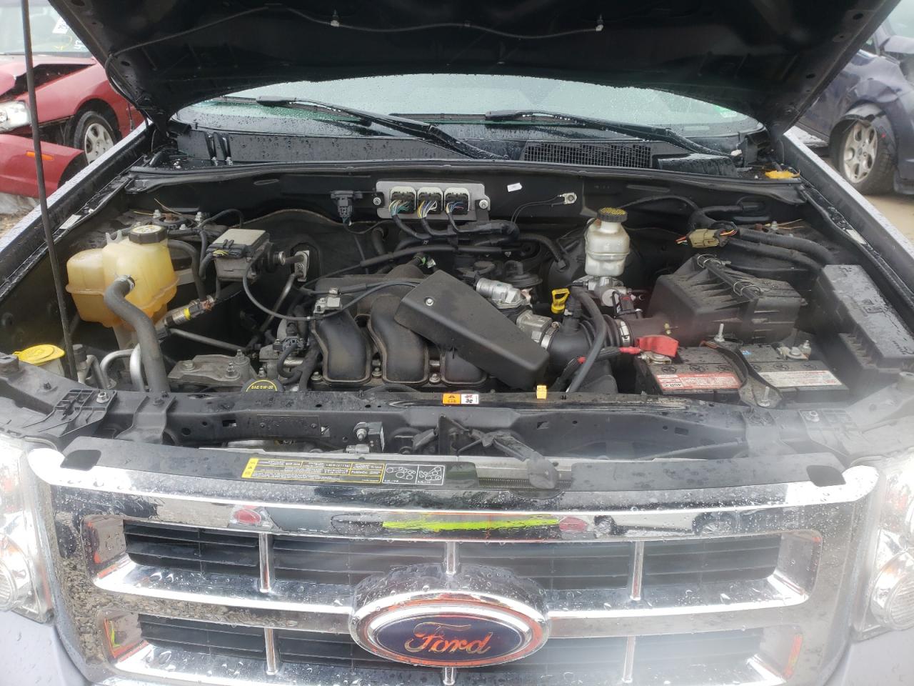 Photo 7 from auction – 2008 FORD ESCAPE LIM with VIN 1FMCU94198KB99862