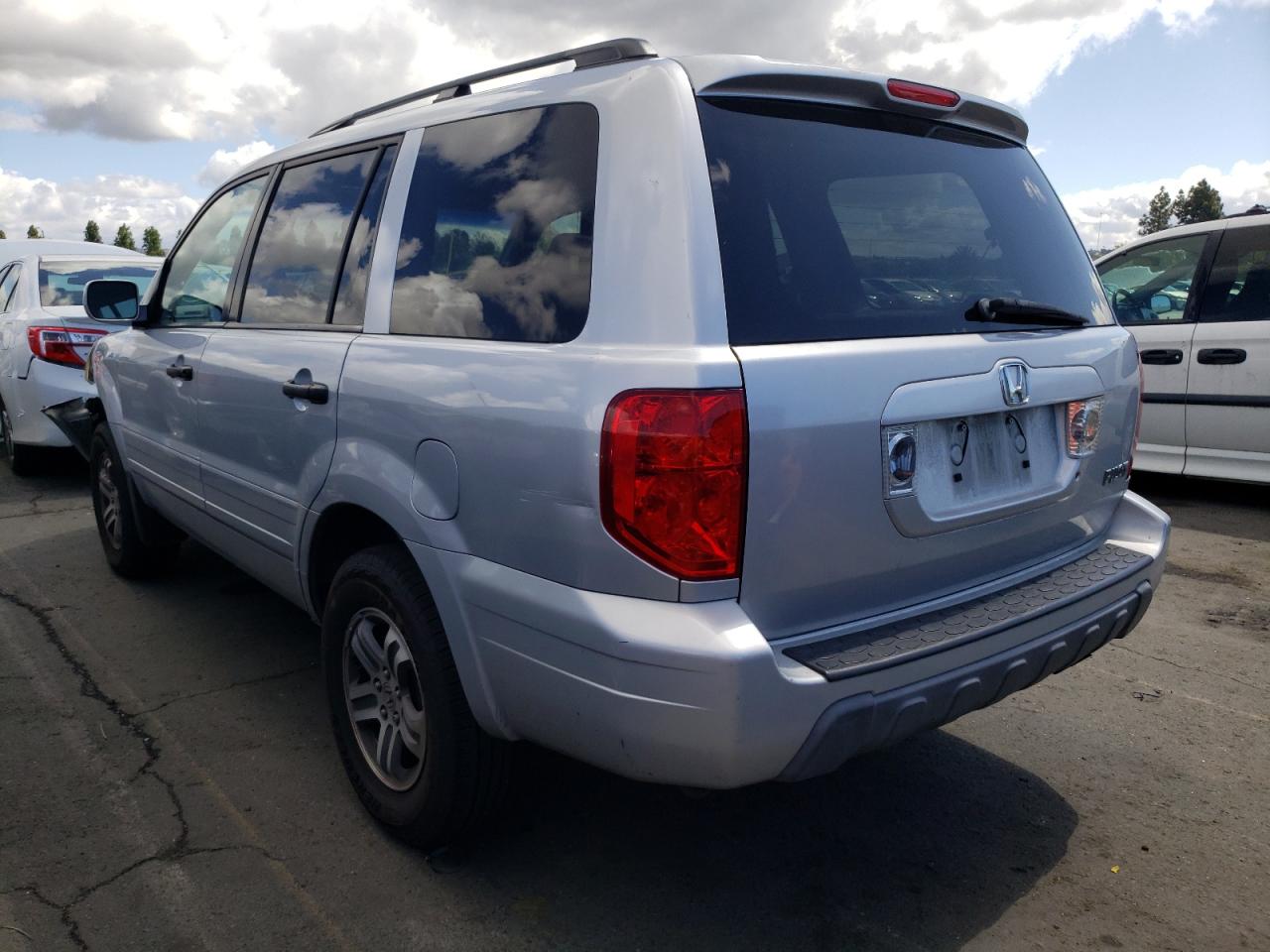 Photo 3 from auction – 2004 HONDA PILOT EXL with VIN 2HKYF18514H614510