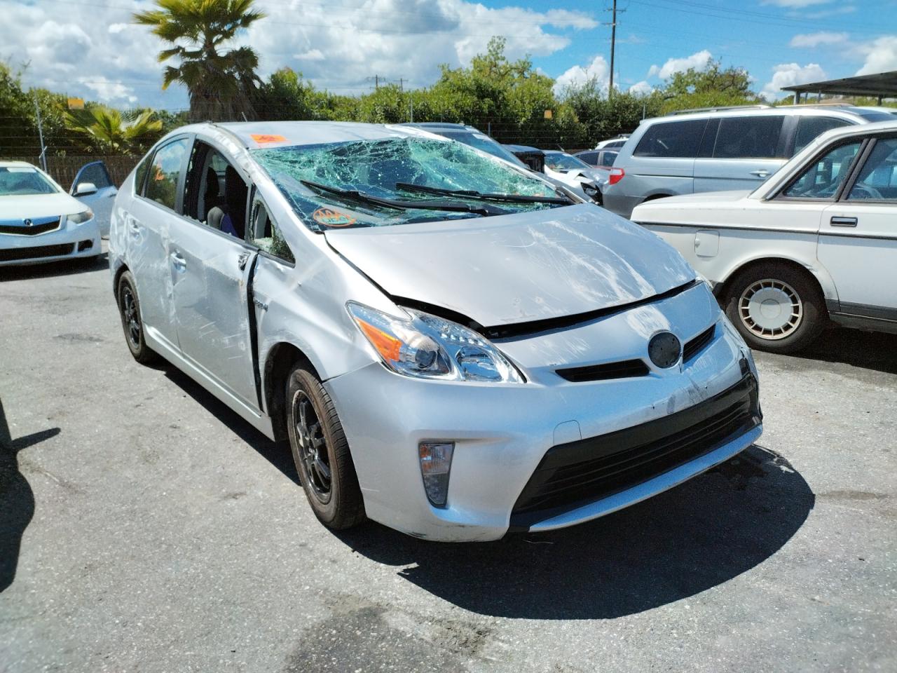 Photo 1 from auction – 2015 TOYOTA PRIUS with VIN JTDKN3DUXF1894651