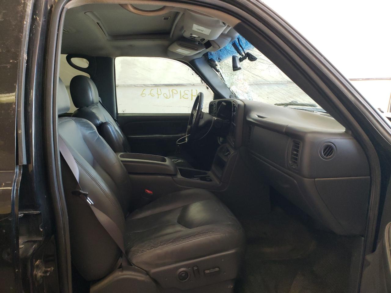 Zdjęcie 5 z aukcji – 2003 CHEVROLET AVALANCHE z VIN 3GNEK13TX3G270937