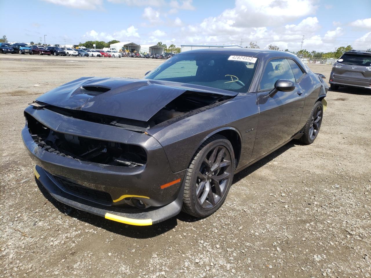 Photo 2 from auction – 2020 DODGE CHALLENGER with VIN 2C3CDZBT3LH225708