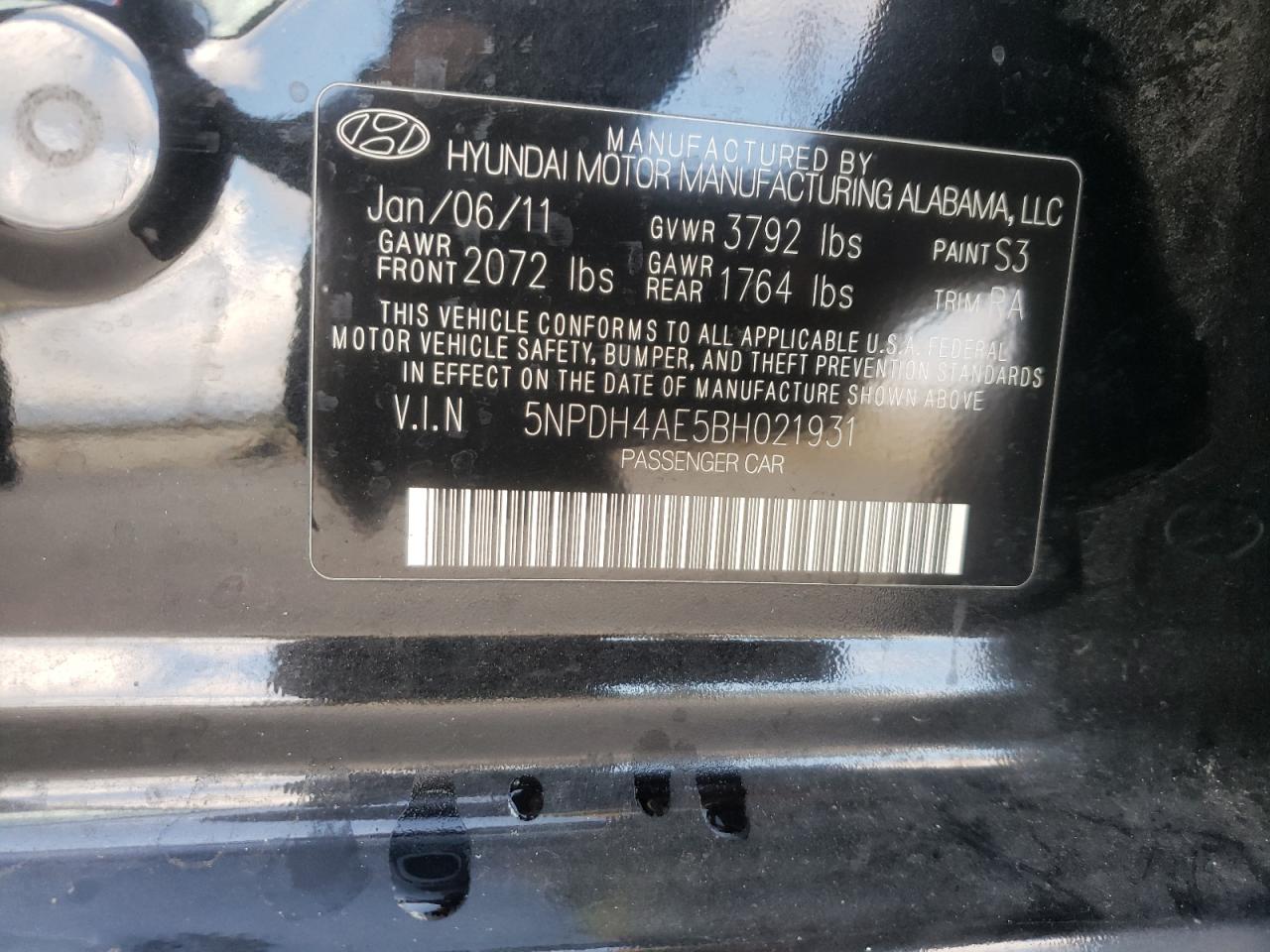 Photo 10 from auction – 2011 HYUNDAI ELANTRA GL with VIN 5NPDH4AE5BH021931