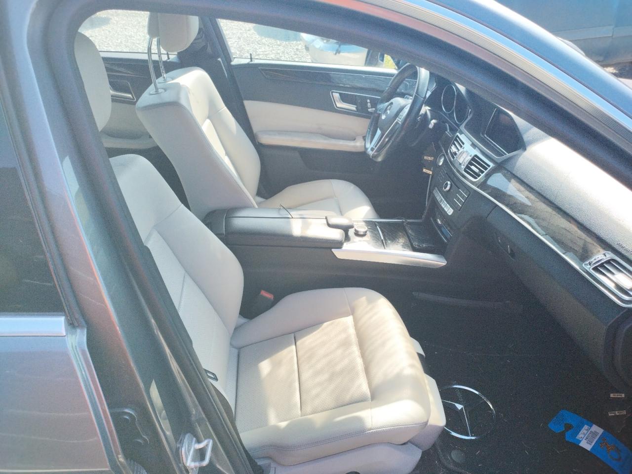 Photo 5 from auction – 2016 MERCEDES-BENZ E-CLASS E3 with VIN WDDHF5KB5GB258614