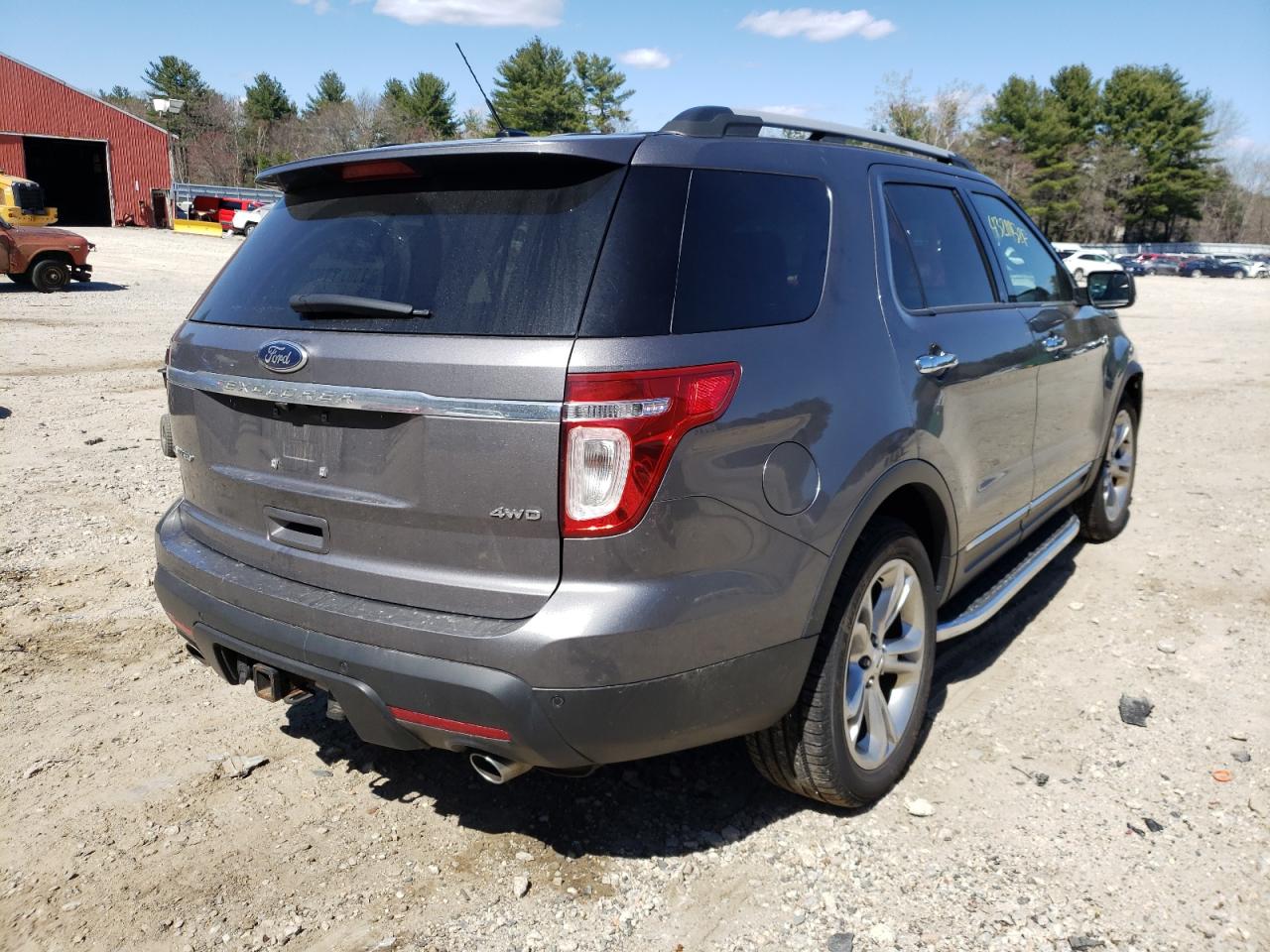 Photo 4 from auction – 2014 FORD EXPLORER L with VIN 1FM5K8F81EGA95254