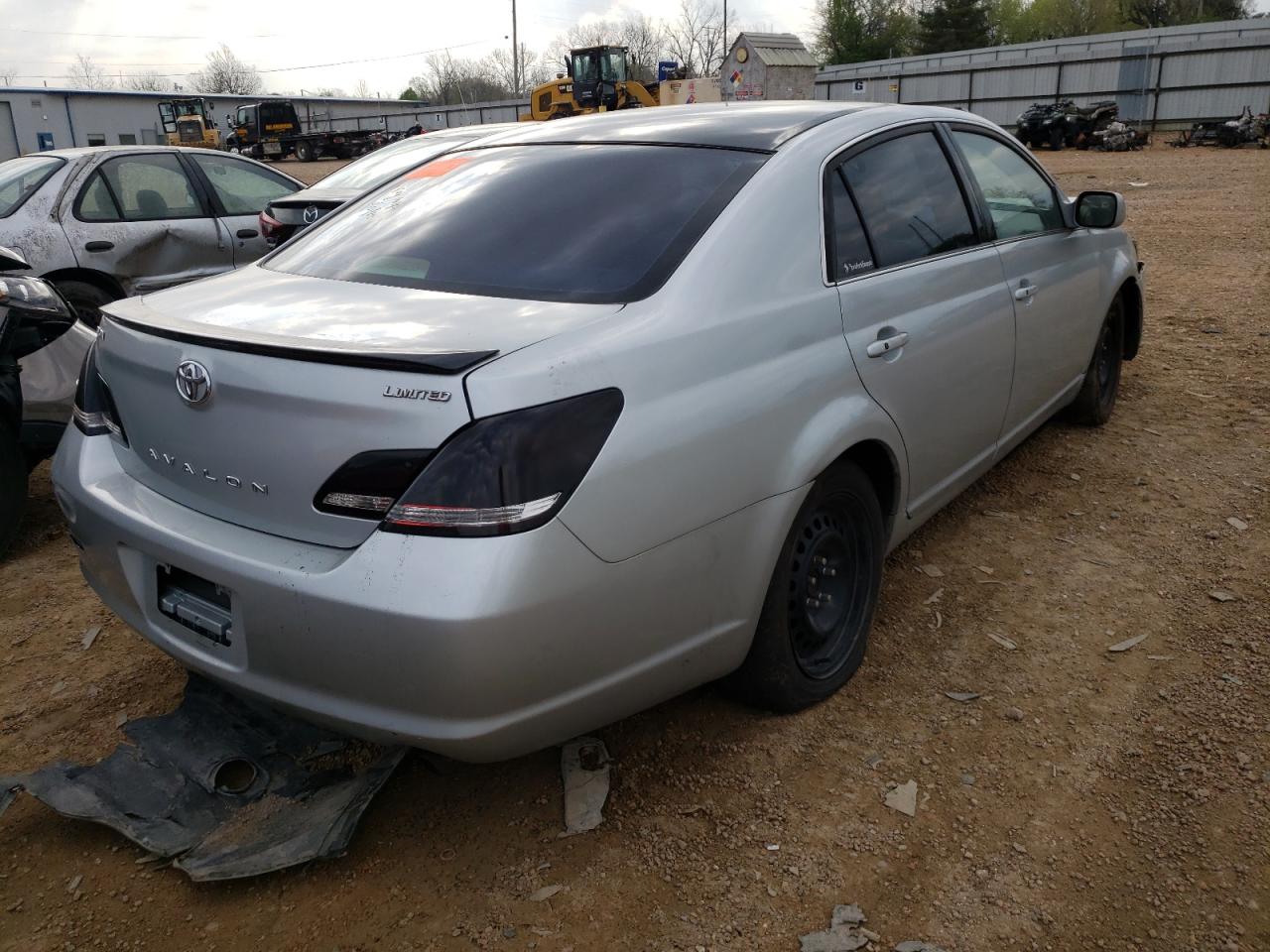 Photo 4 from auction – 2007 TOYOTA UK with VIN 4T1BK36B67U243128