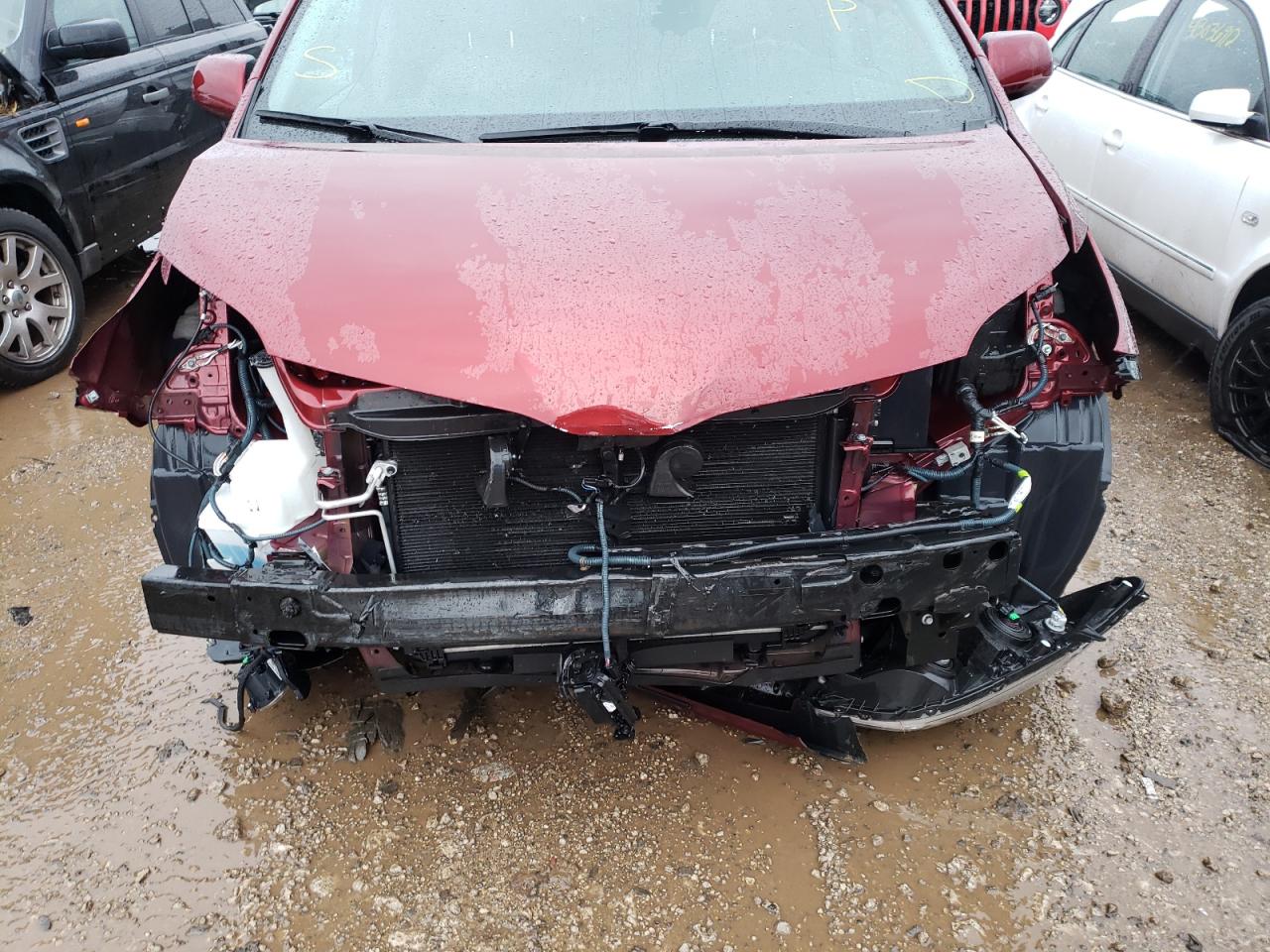 Photo 9 from auction – 2018 TOYOTA SIENNA XLE with VIN 5TDYZ3DCXJS936124