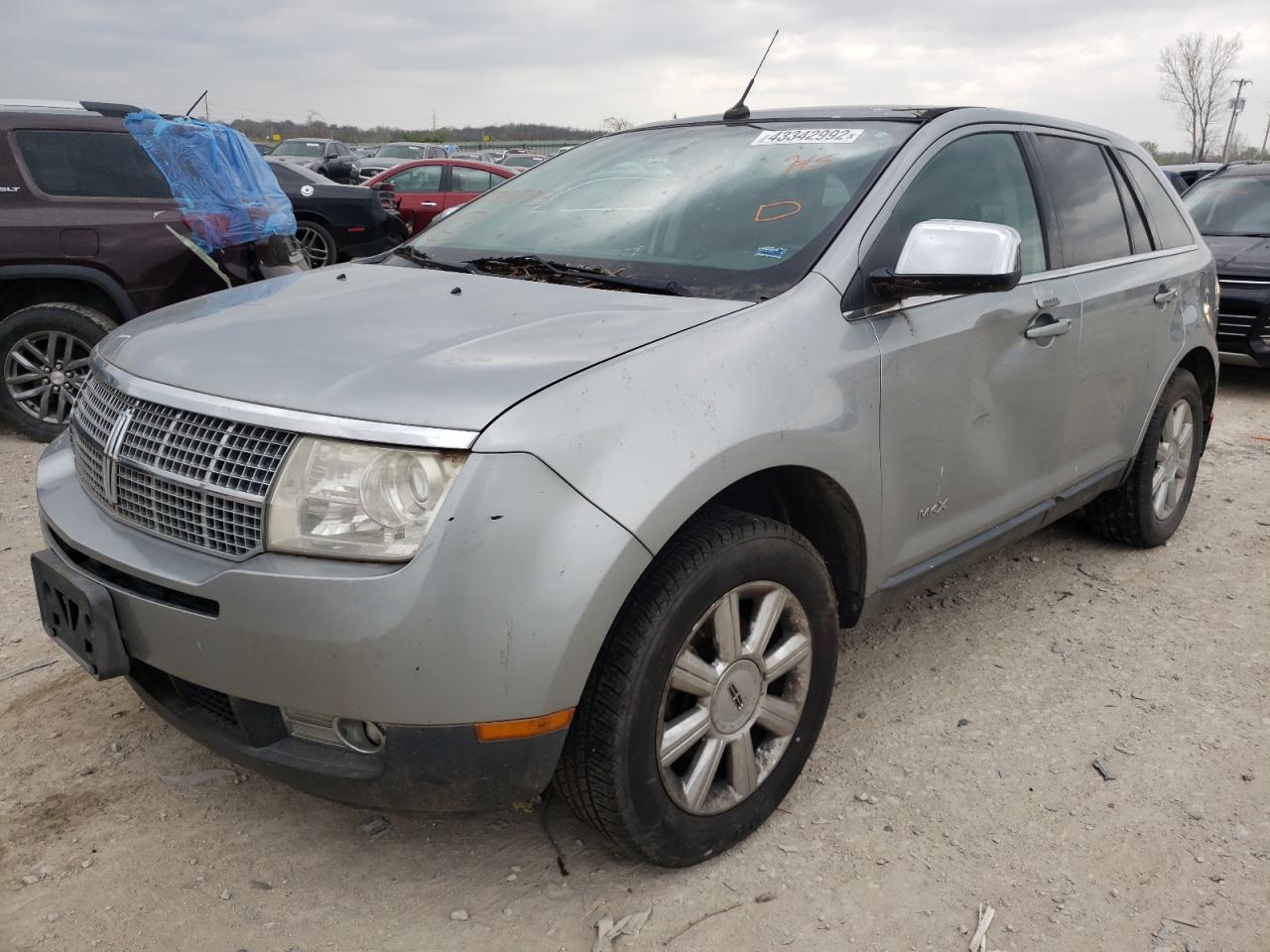 Photo 2 from auction – 2007 LINCOLN MKX with VIN 2LMDU88C97BJ09293