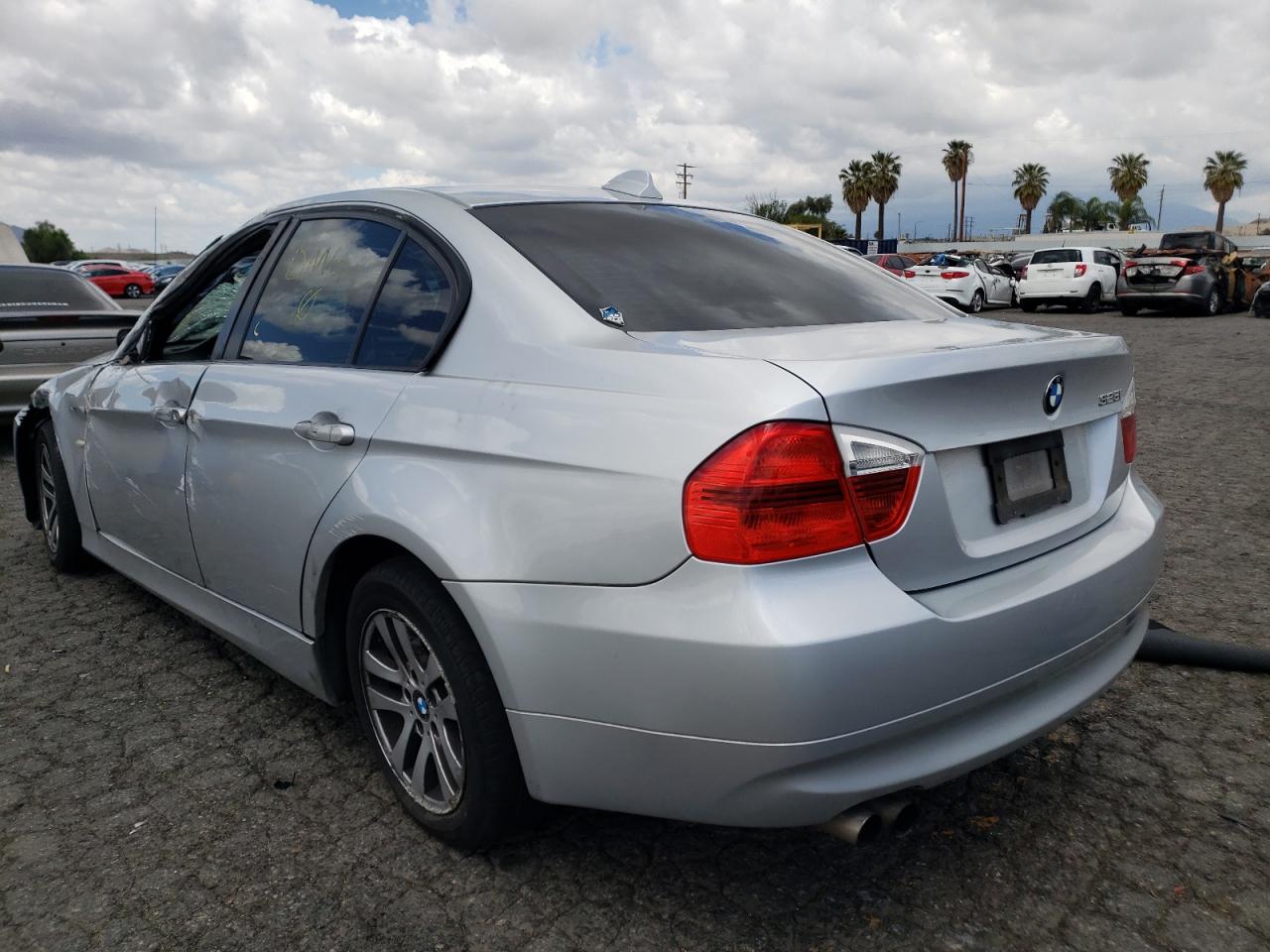 Photo 3 from auction – 2006 BMW 325 I with VIN WBAVB13526KX37160