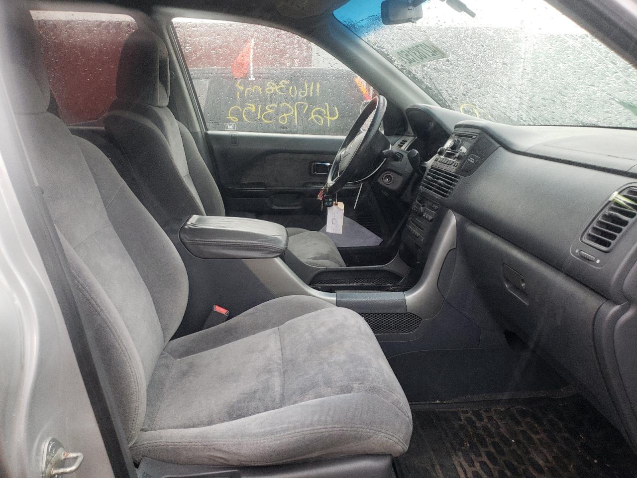 Photo 5 from auction – 2005 HONDA PILOT EX with VIN 2HKYF18445H524664