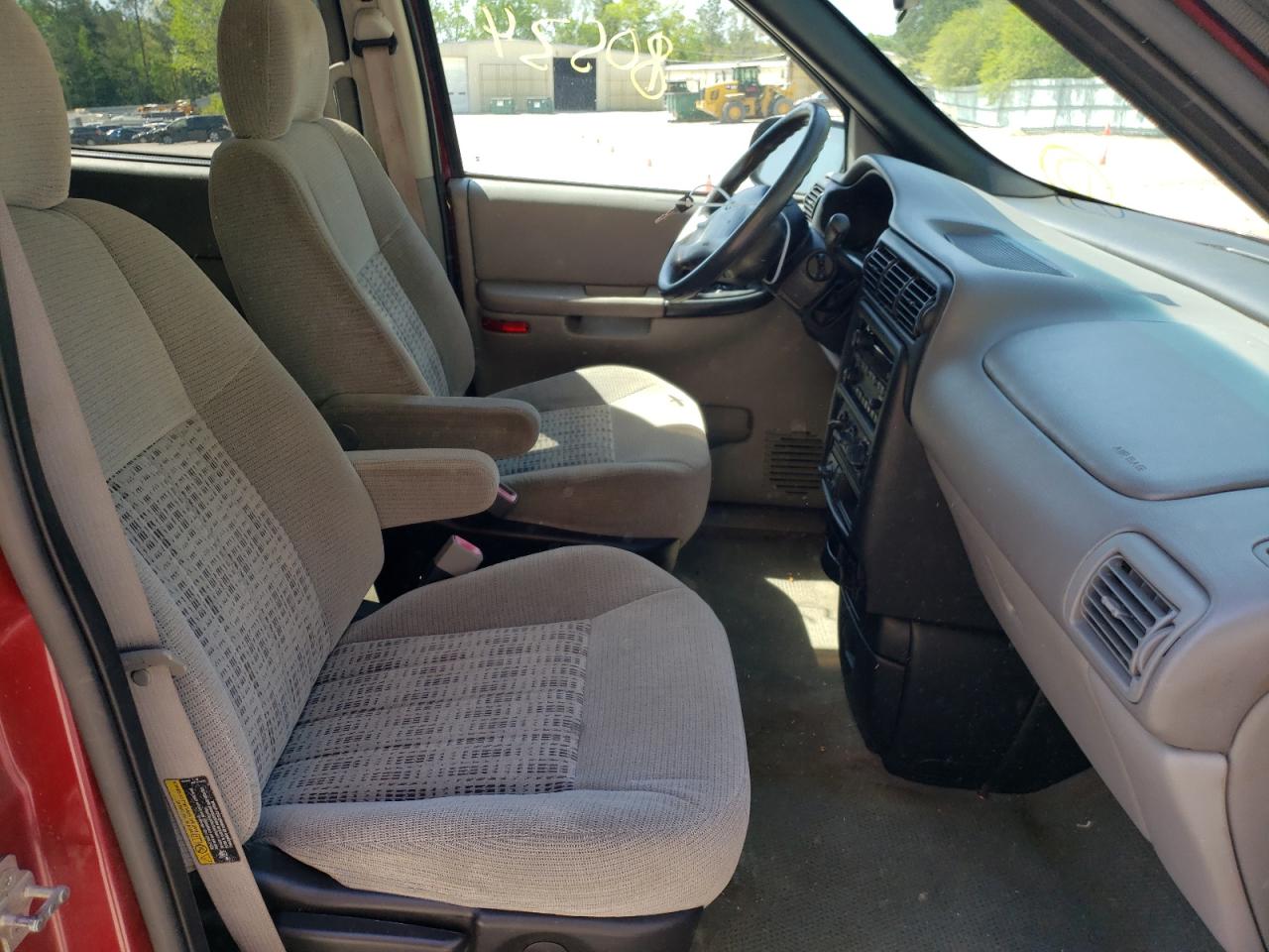 Photo 5 from auction – 2004 CHEVROLET VENTURE with VIN 1GNDX03E04D255029