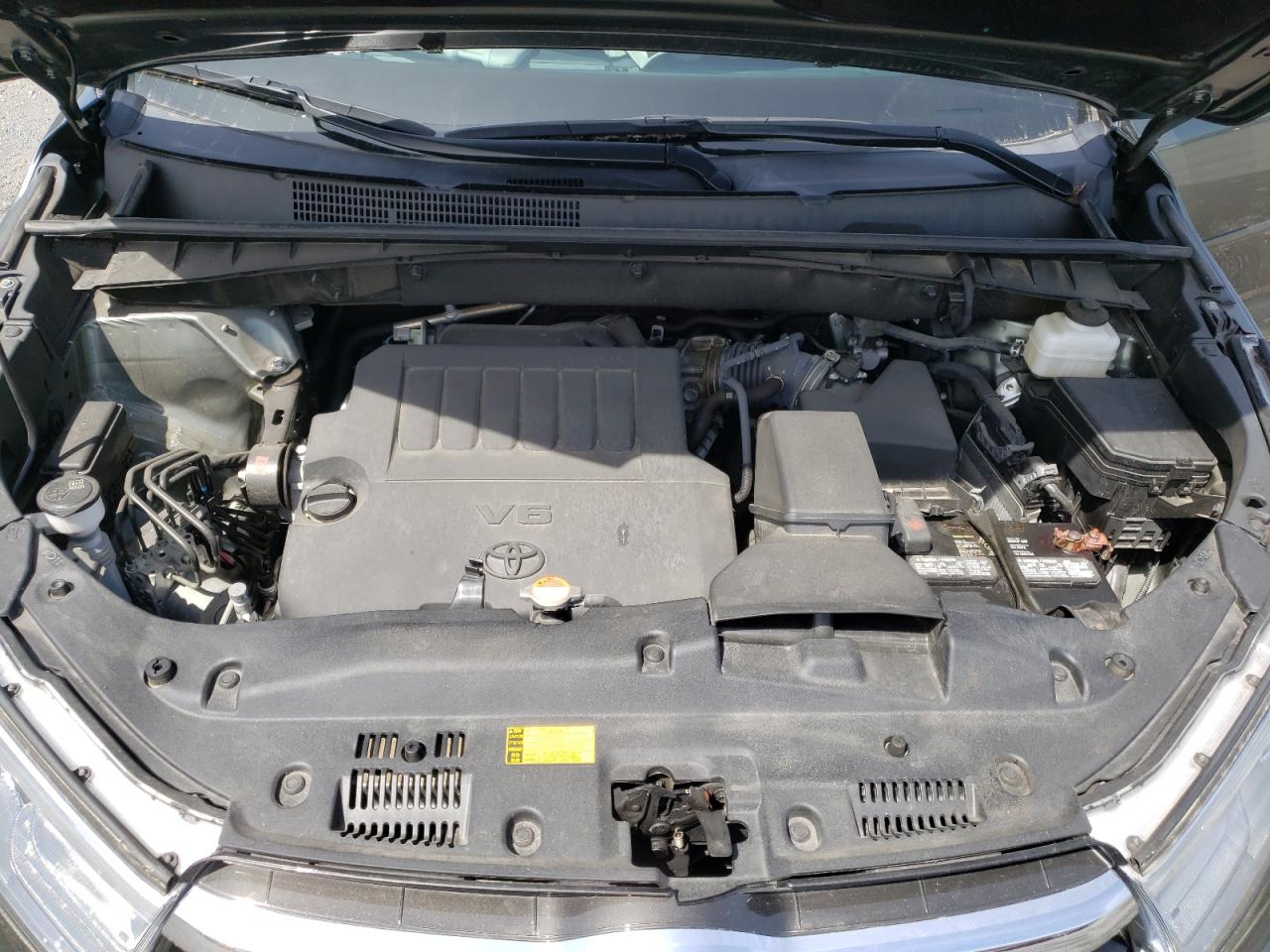 Foto 7 de la subasta – 2016 TOYOTA HIGHLANDER con VIN 5TDJKRFH5GS334919