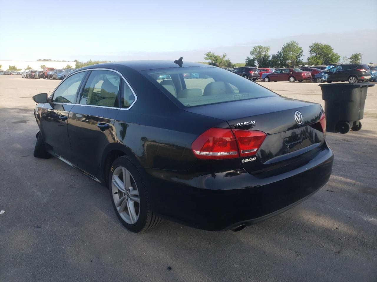 Photo 3 from auction – 2012 VOLKSWAGEN PASSAT SE with VIN 1VWBM7A38CC039269