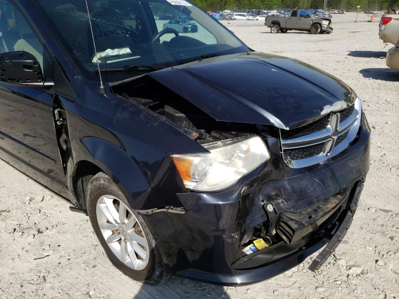 Photo 9 from auction – 2014 DODGE GRAND CARA with VIN 2C4RDGCG7ER154716