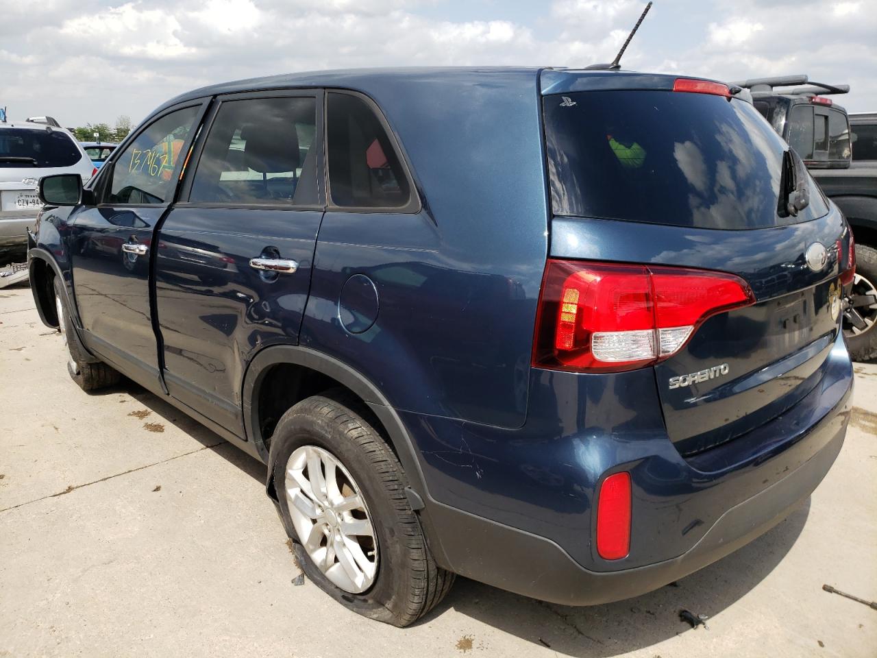 Photo 3 from auction – 2014 KIA SORENTO with VIN 5XYKT3A6XEG444444