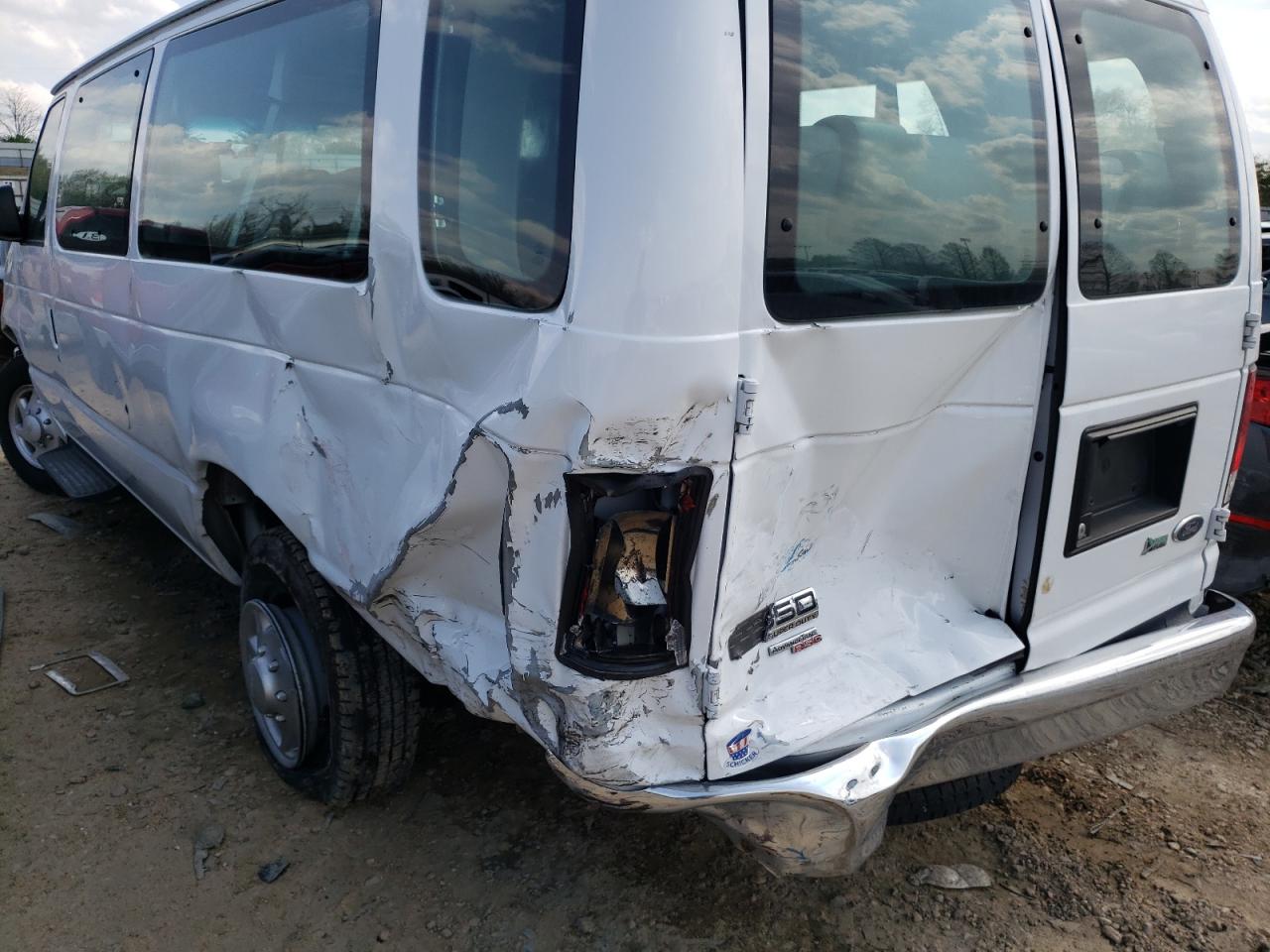 Photo 9 from auction – 2014 FORD ECONOLINE with VIN 1FBSS3BL9EDB03739