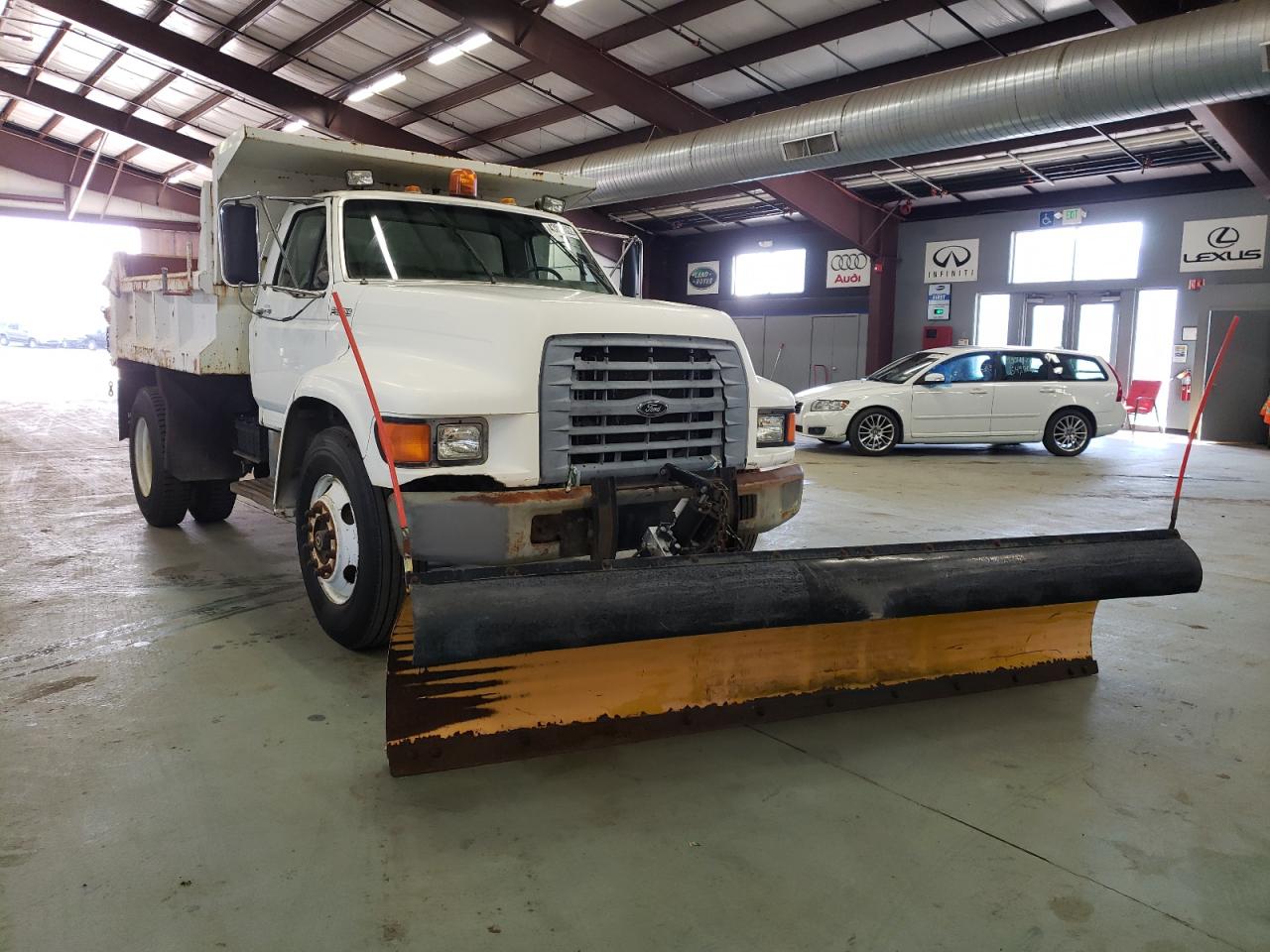 FORD F800 1998 with VIN 1FDWF80C2WVA26432 - Photo from auction