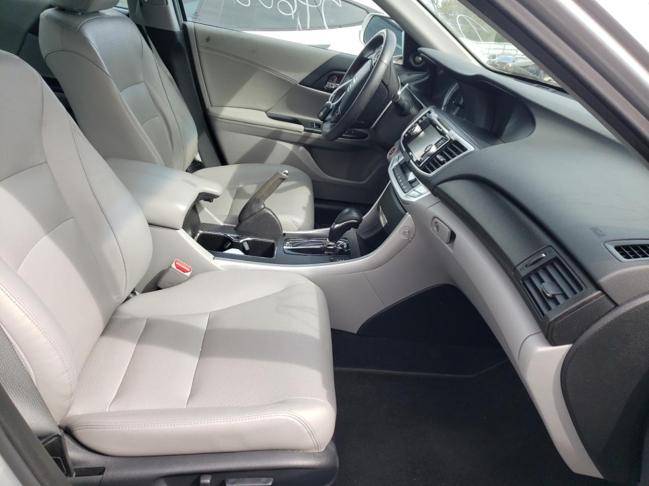 Photo 5 from auction – 2013 HONDA ACCORD EXL with VIN 1HGCR2F86DA047269