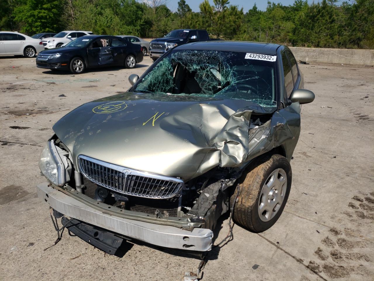 Photo 9 from auction – 2001 INFINITI I30 with VIN JNKCA31A41T040910