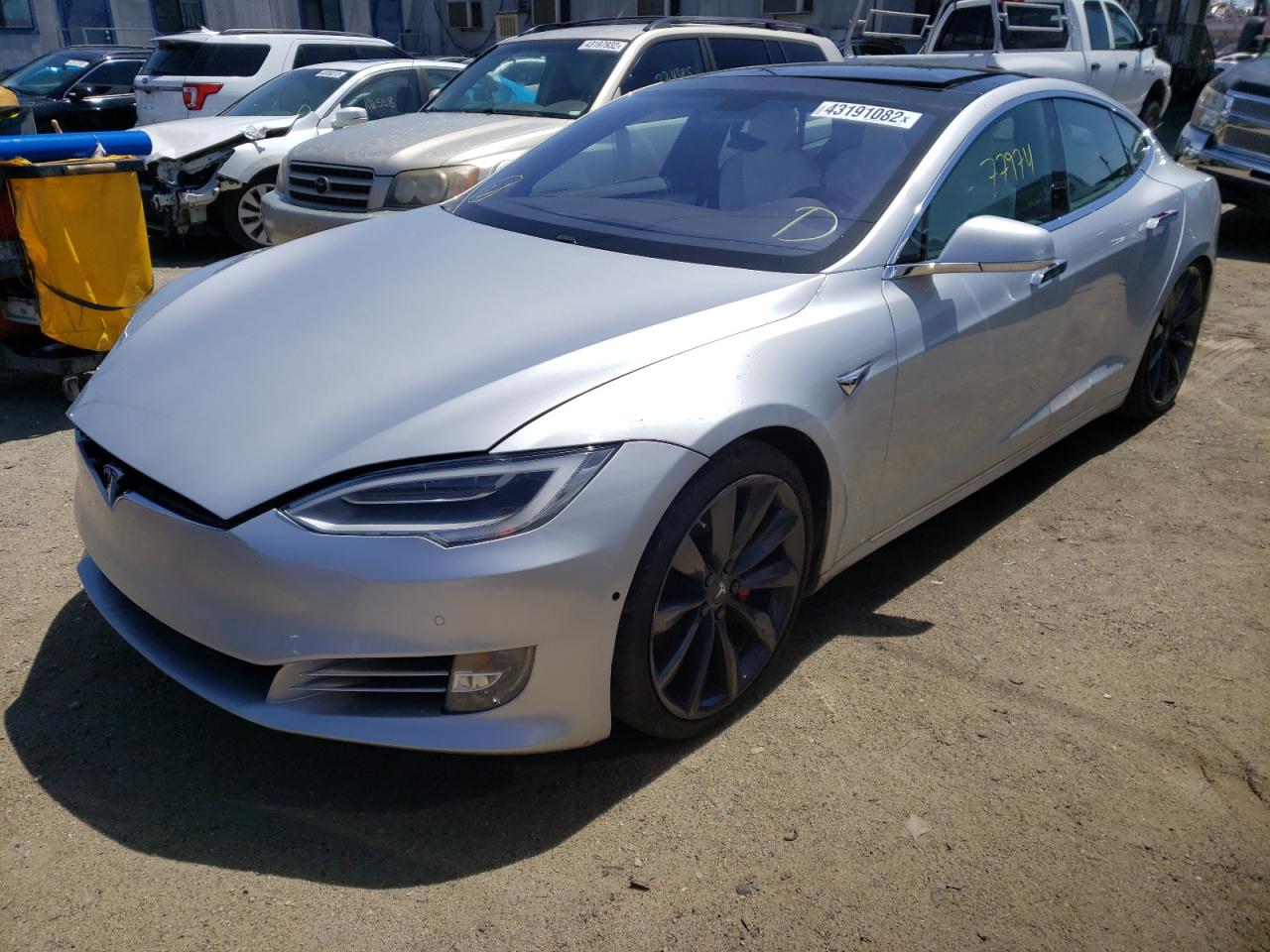 Photo 2 from auction – 2017 TESLA MODEL S with VIN 5YJSA1E4XHF183752