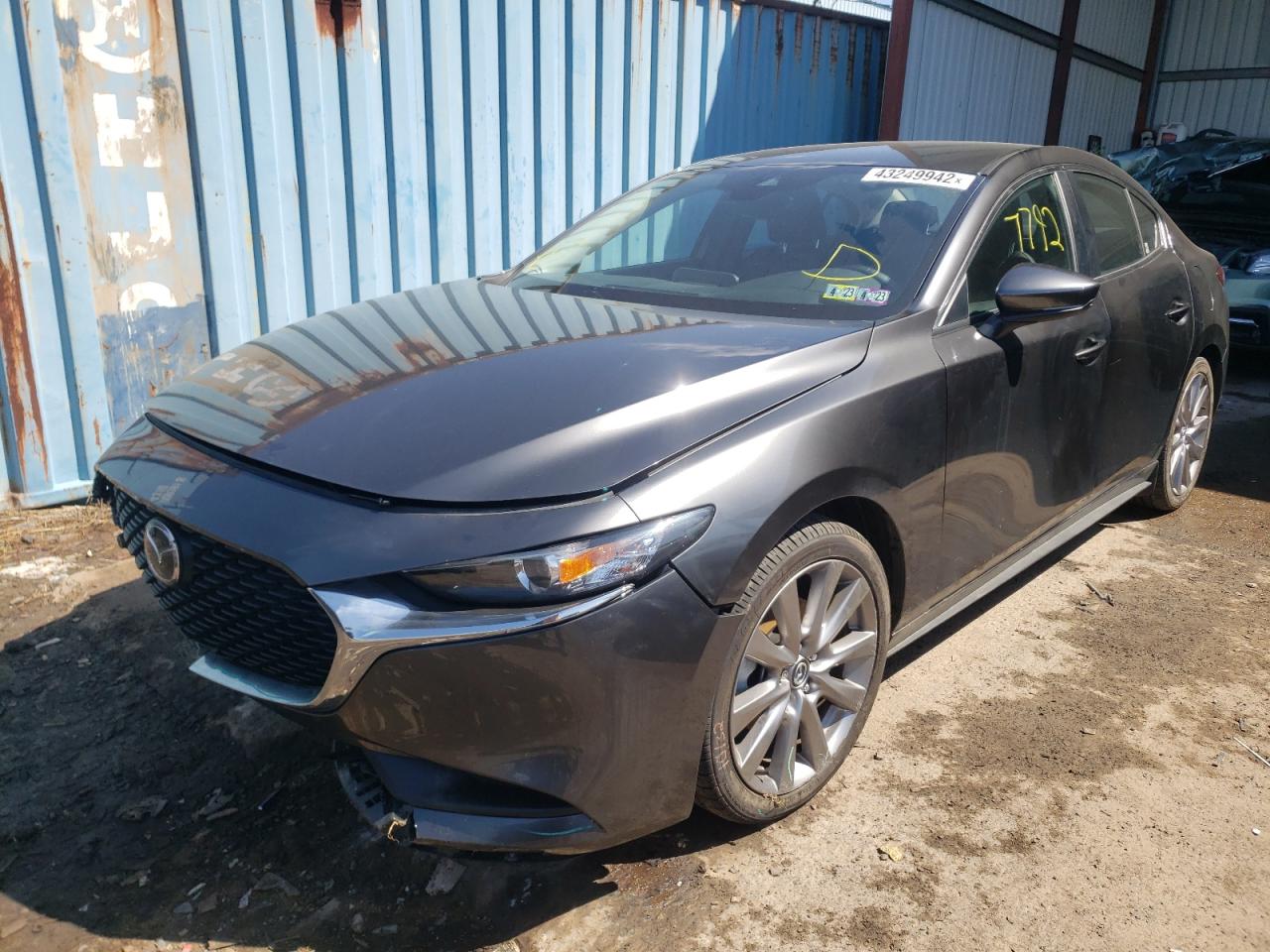 Photo 2 from auction – 2021 MAZDA 3 SELECT with VIN JM1BPBBL3M1336085