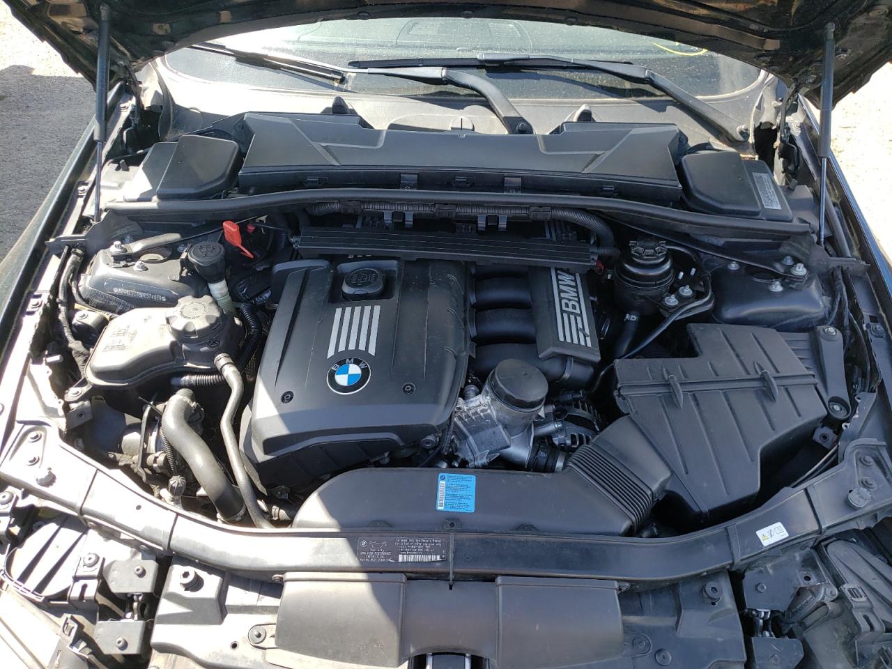 Photo 7 from auction – 2011 BMW 328 I SULE with VIN WBAKE5C55BE574059