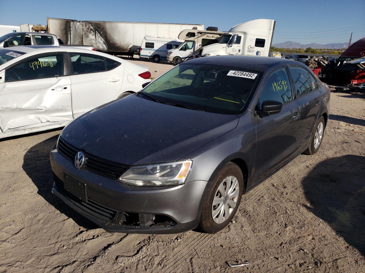 Photo 2 from auction – 2014 VOLKSWAGEN JETTA BASE with VIN 3VW2K7AJ3EM334186