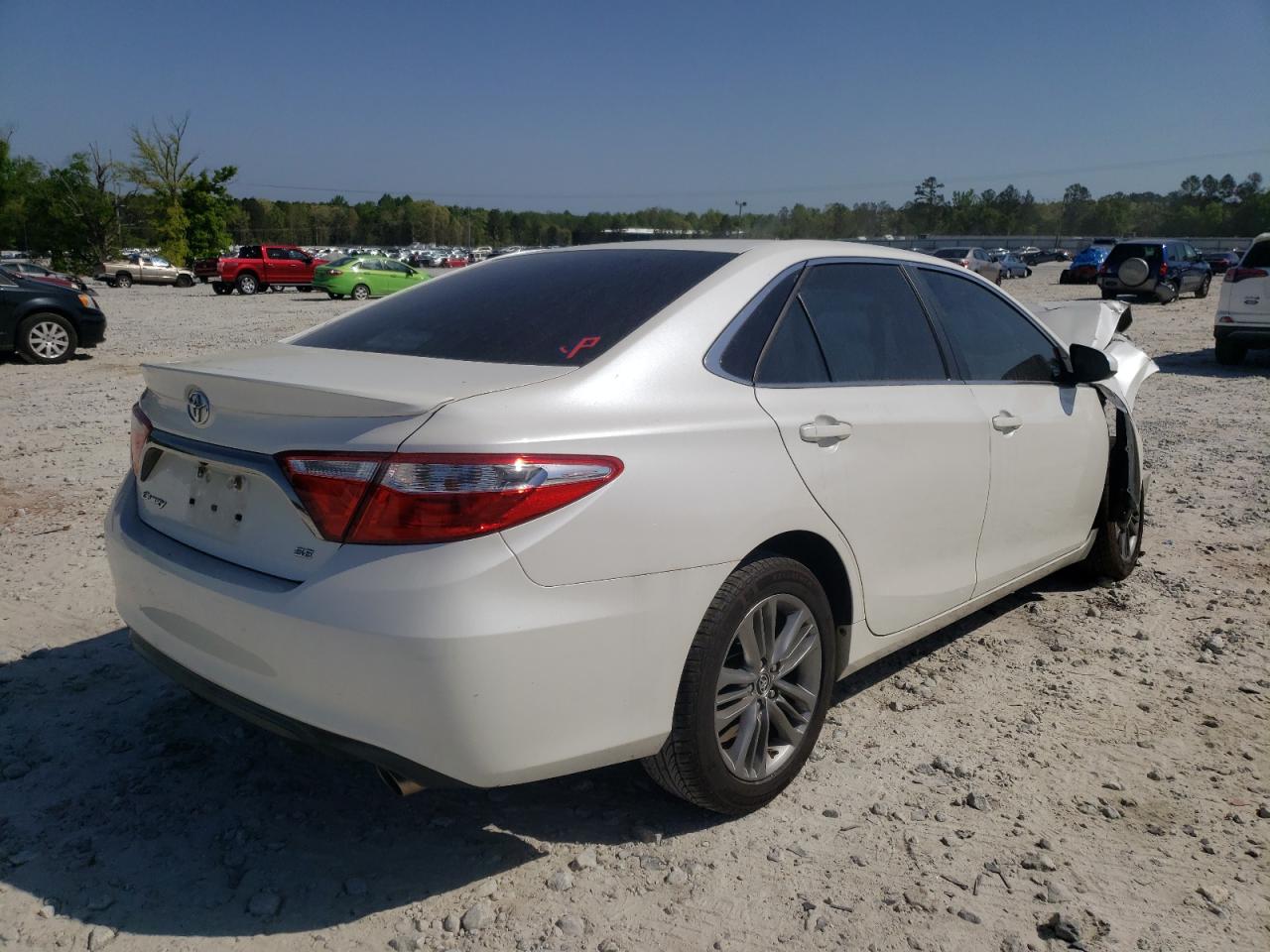 Photo 4 from auction – 2015 TOYOTA CAMRY LE with VIN 4T1BF1FK9FU071877
