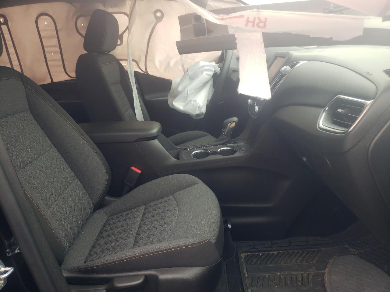 Photo 5 from auction – 2022 CHEVROLET EQUINOX LT with VIN 2GNAXKEV5N6119782