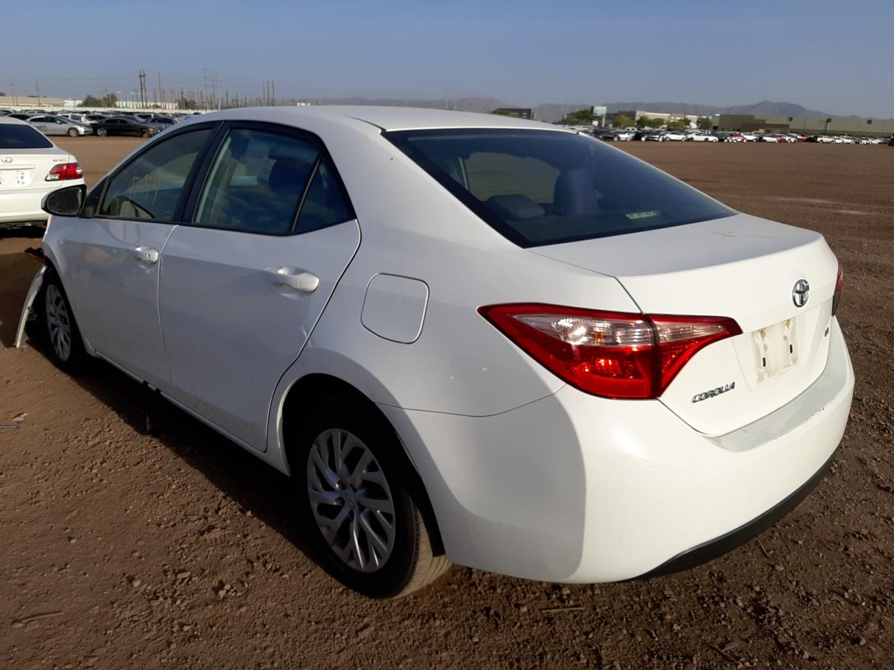 Photo 13 from auction – 2017 TOYOTA COROLLA L with VIN 5YFBURHE4HP665244
