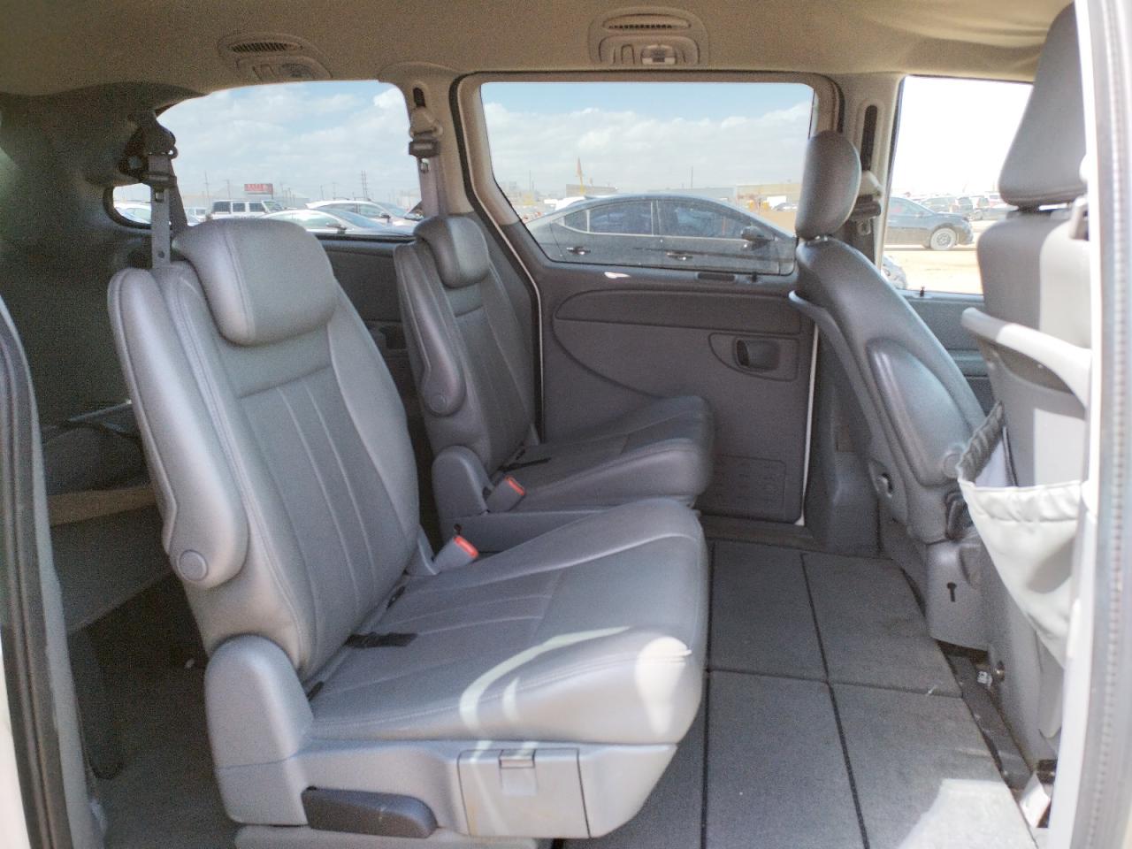 Photo 6 from auction – 2007 DODGE GRAND CARA with VIN 2D4GP44L77R277768
