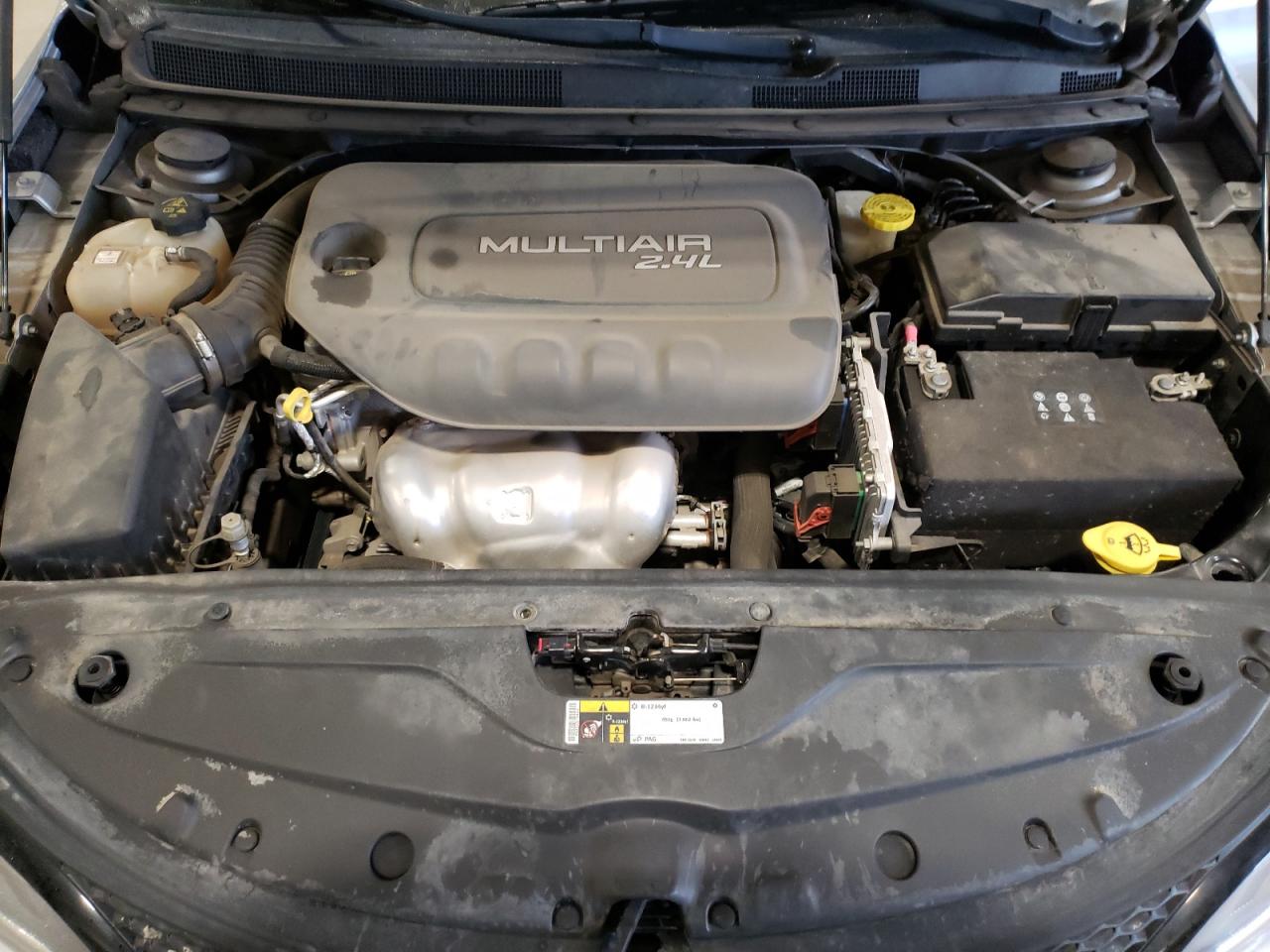 Photo 7 from auction – 2016 CHRYSLER 200 S with VIN 1C3CCCBB5GN125565