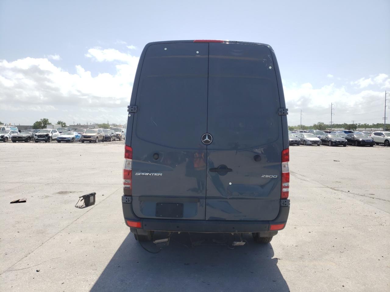 Photo 6 from auction – 2018 MERCEDES-BENZ SPRINTER with VIN WD3PE7CD2JP638972