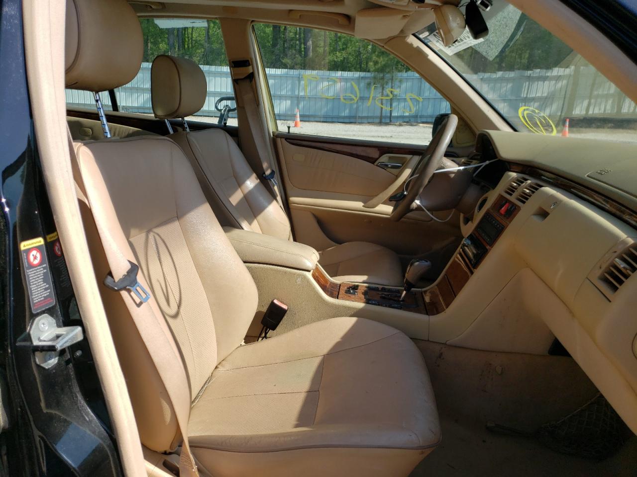 Photo 5 from auction – 2002 MERCEDES-BENZ E-CLASS with VIN WDBJF65J12B489134