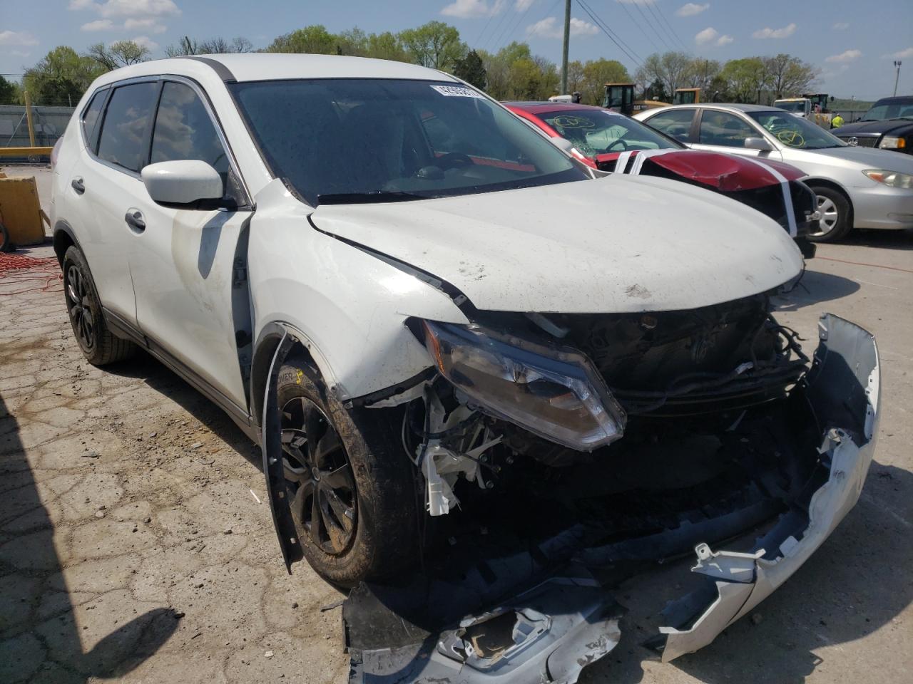NISSAN ROGUE S 2016 с VIN KNMAT2MT4GP682068 - Фото с аукциона