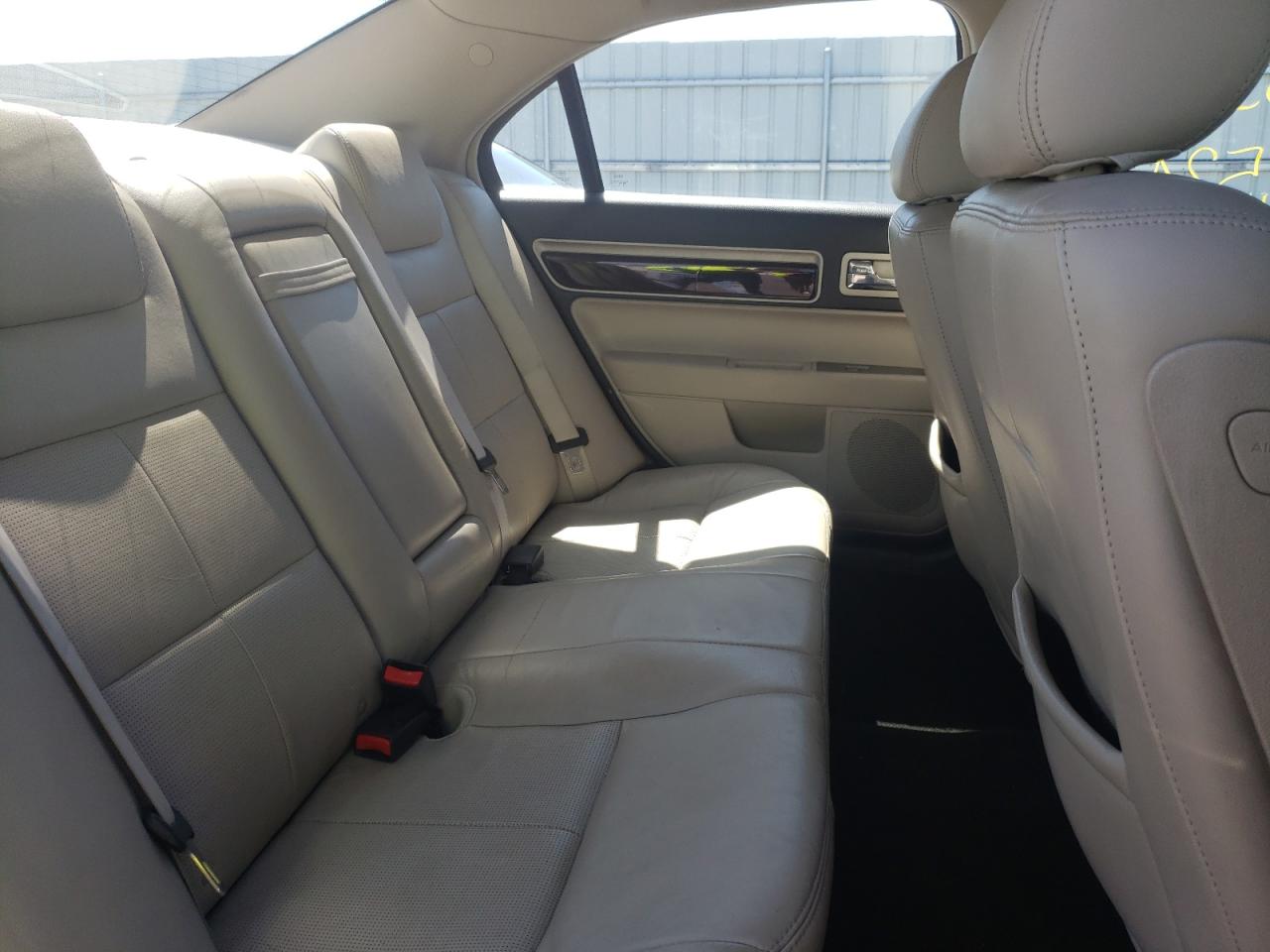 Photo 6 from auction – 2008 LINCOLN MKZ with VIN 3LNHM28T98R652267
