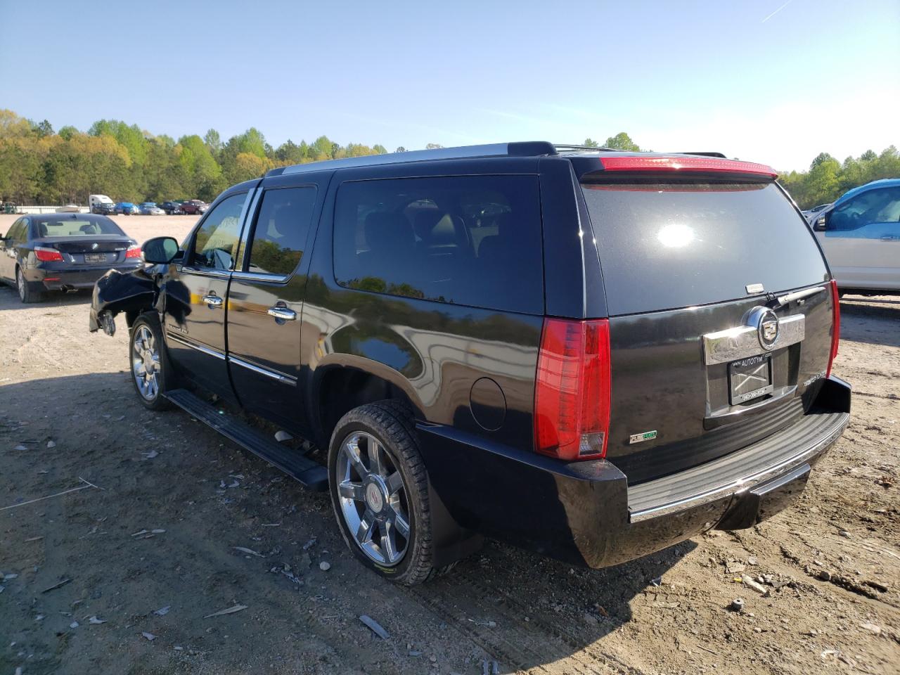 Photo 3 from auction – 2011 CADILLAC ESCALADE E with VIN 1GYS4JEF2BR233189