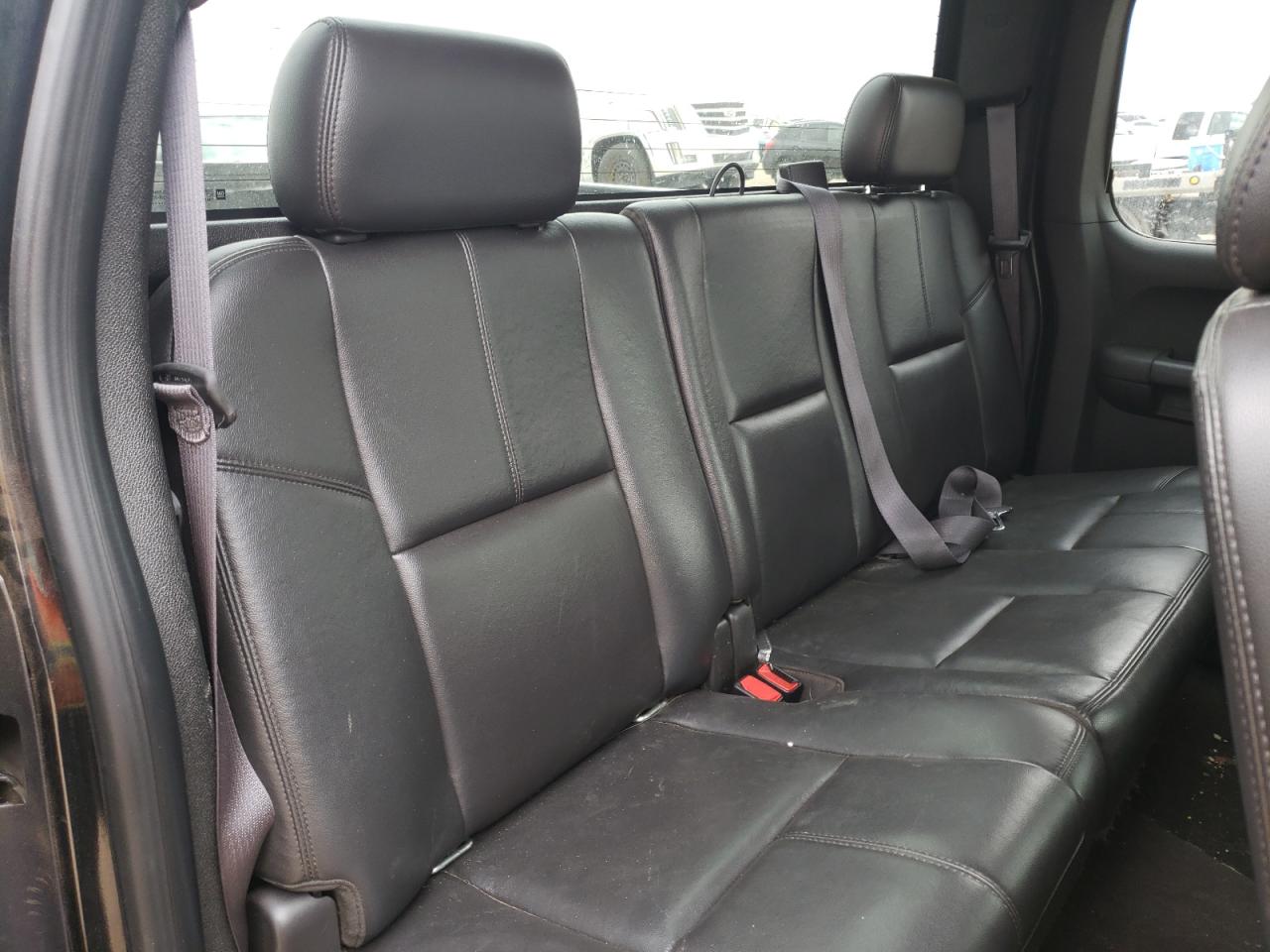 Photo 6 from auction – 2011 GMC SIERRA K15 with VIN 1GTR2WE38BZ293961