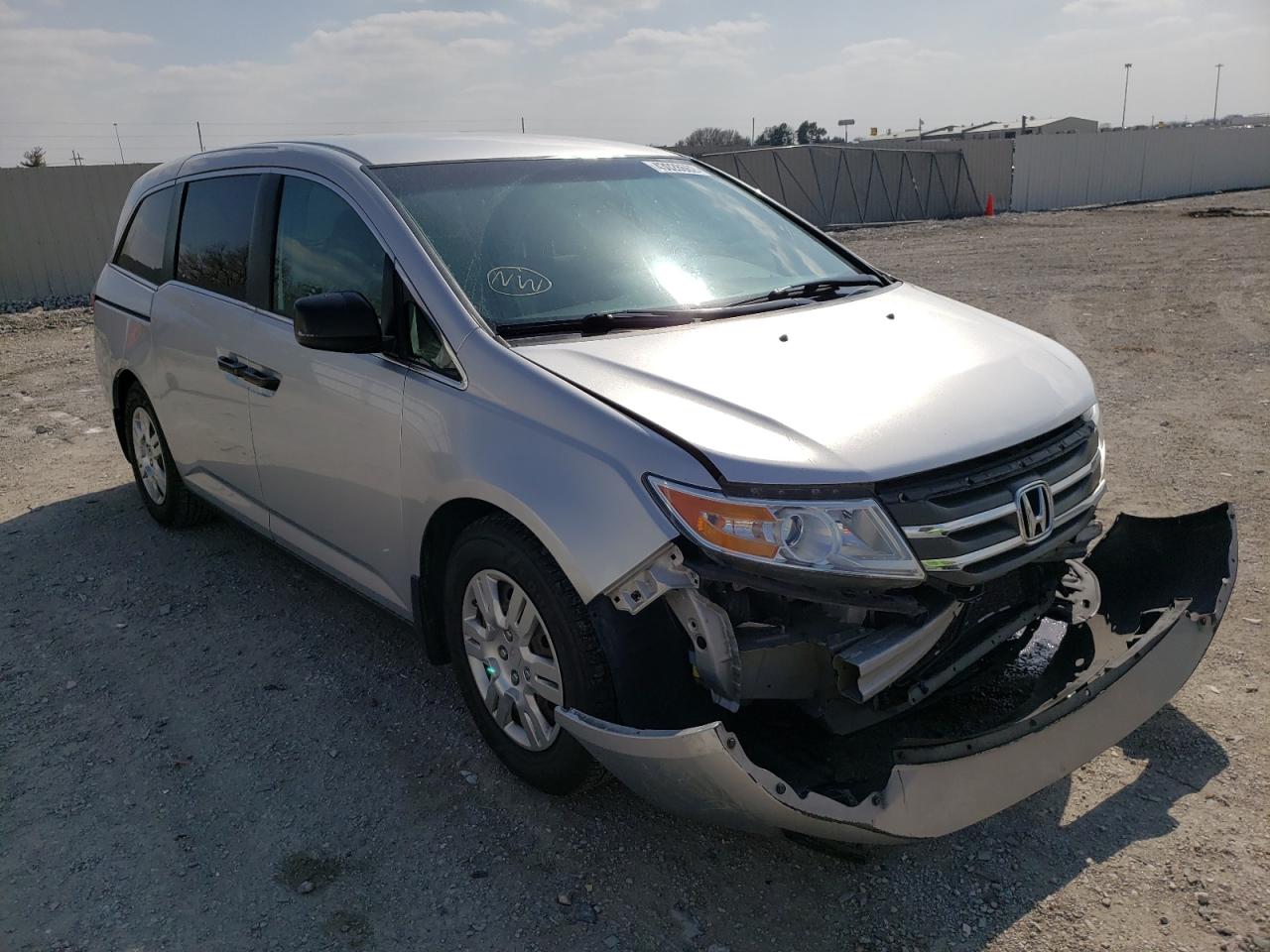 Photo 1 from auction – 2011 HONDA ODYSSEY LX with VIN 5FNRL5H23BB044807