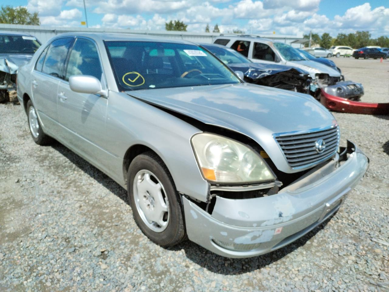 LEXUS LS 430 2002 with VIN JTHBN30F120076263 - Photo from auction